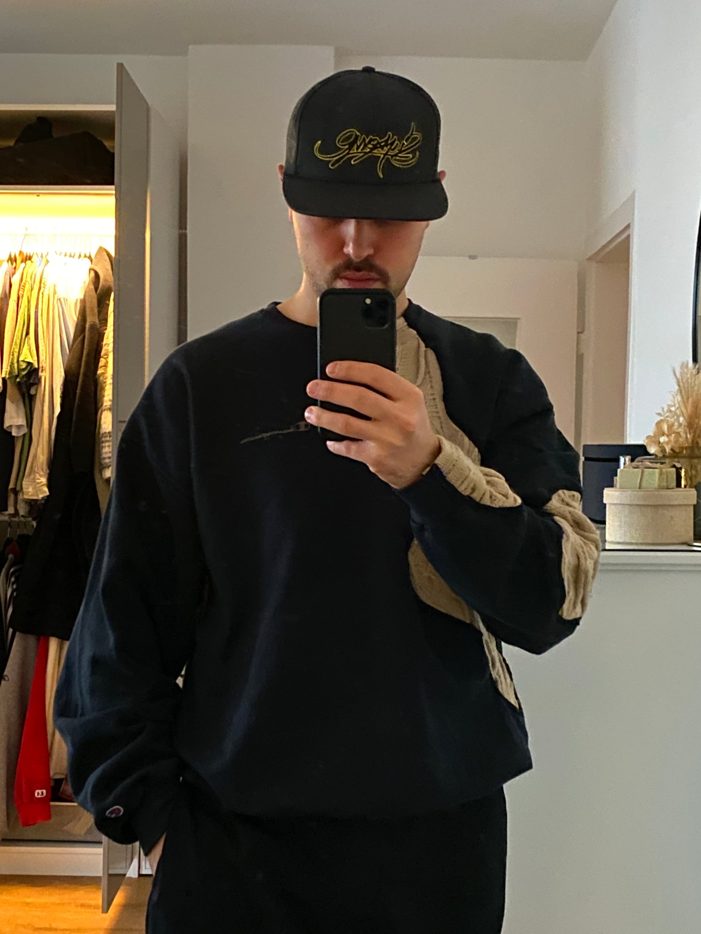 SPVNS STUDIOS: reworked vintage Champion x Carlo Colucci Style knit beige/black sweater (L)