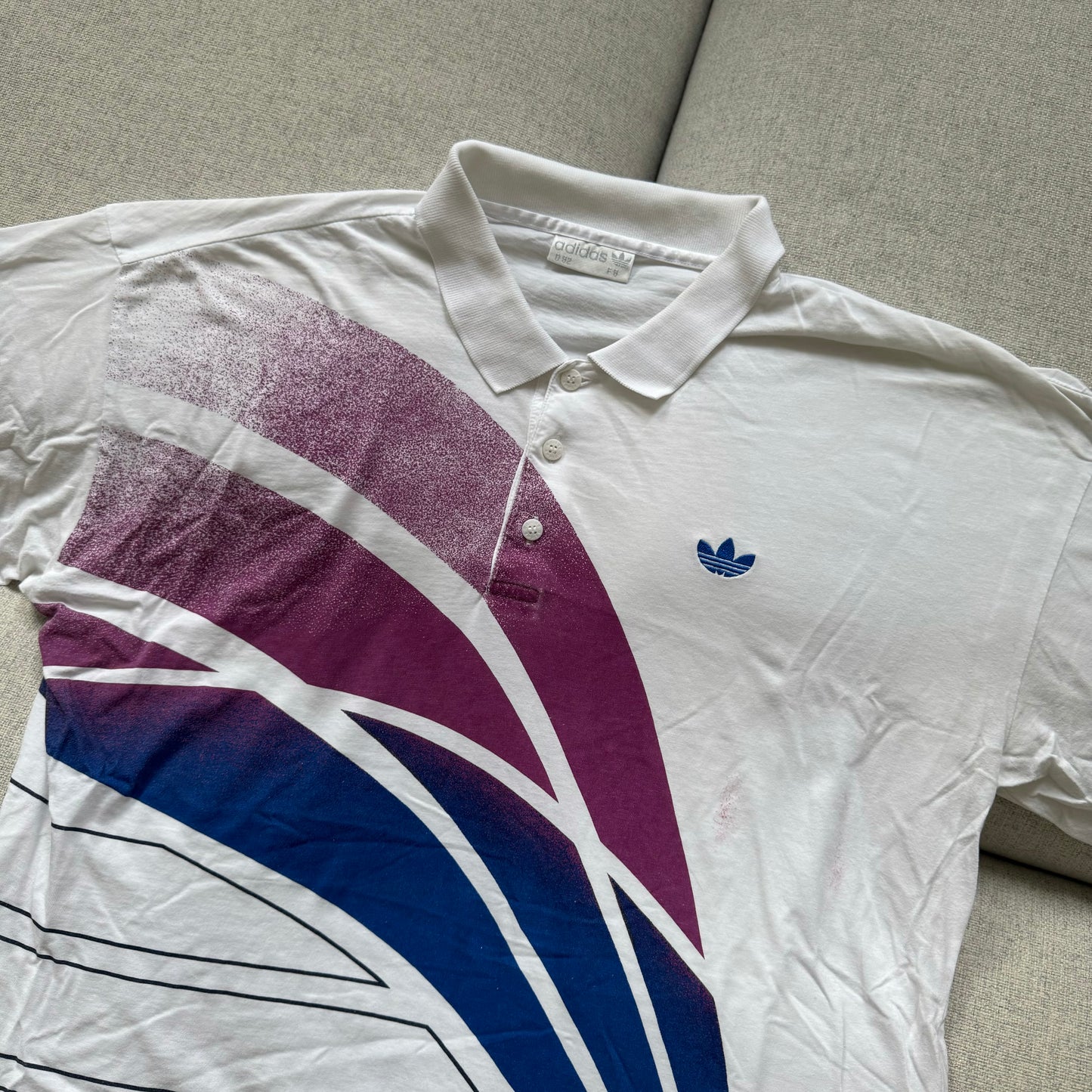 Adidas tee (S)