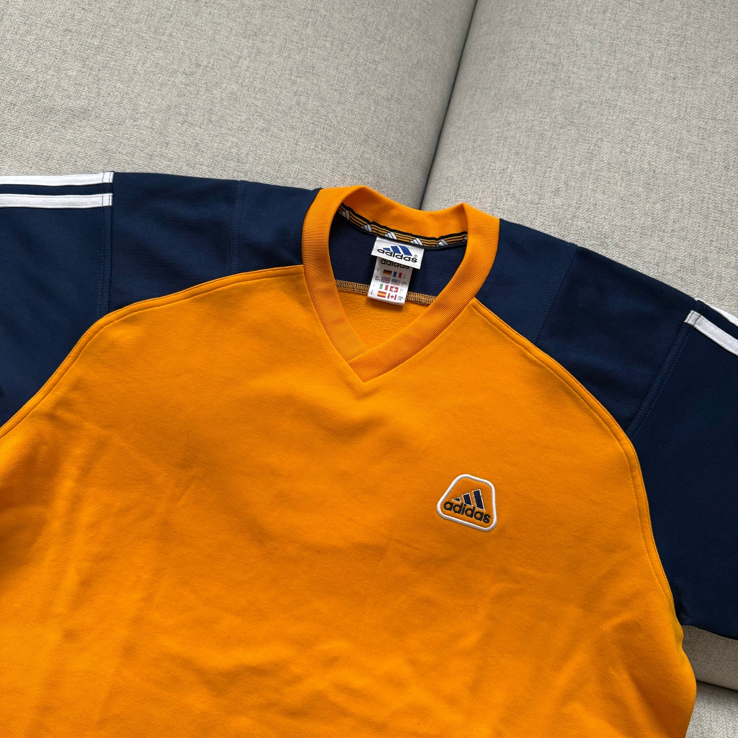 Adidas tee (L)