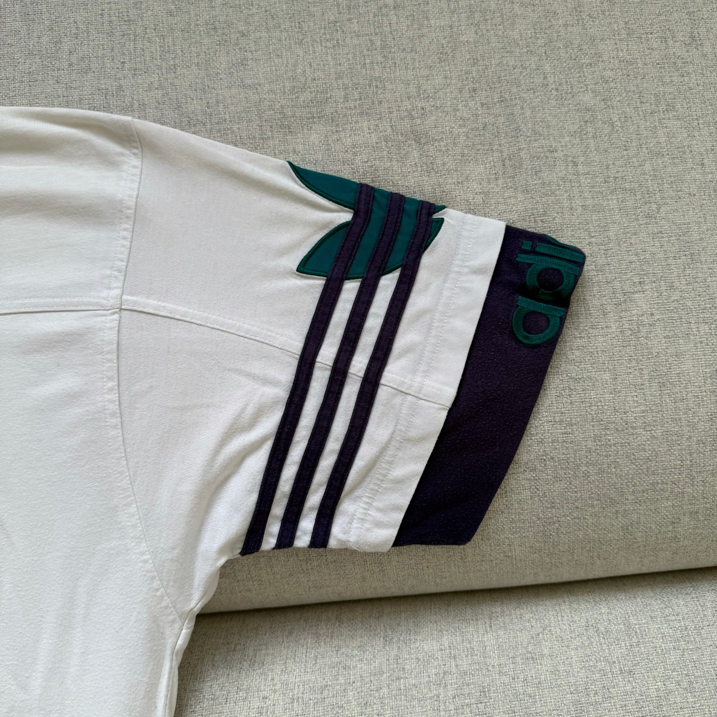 Adidas RARE heavy tee (L)