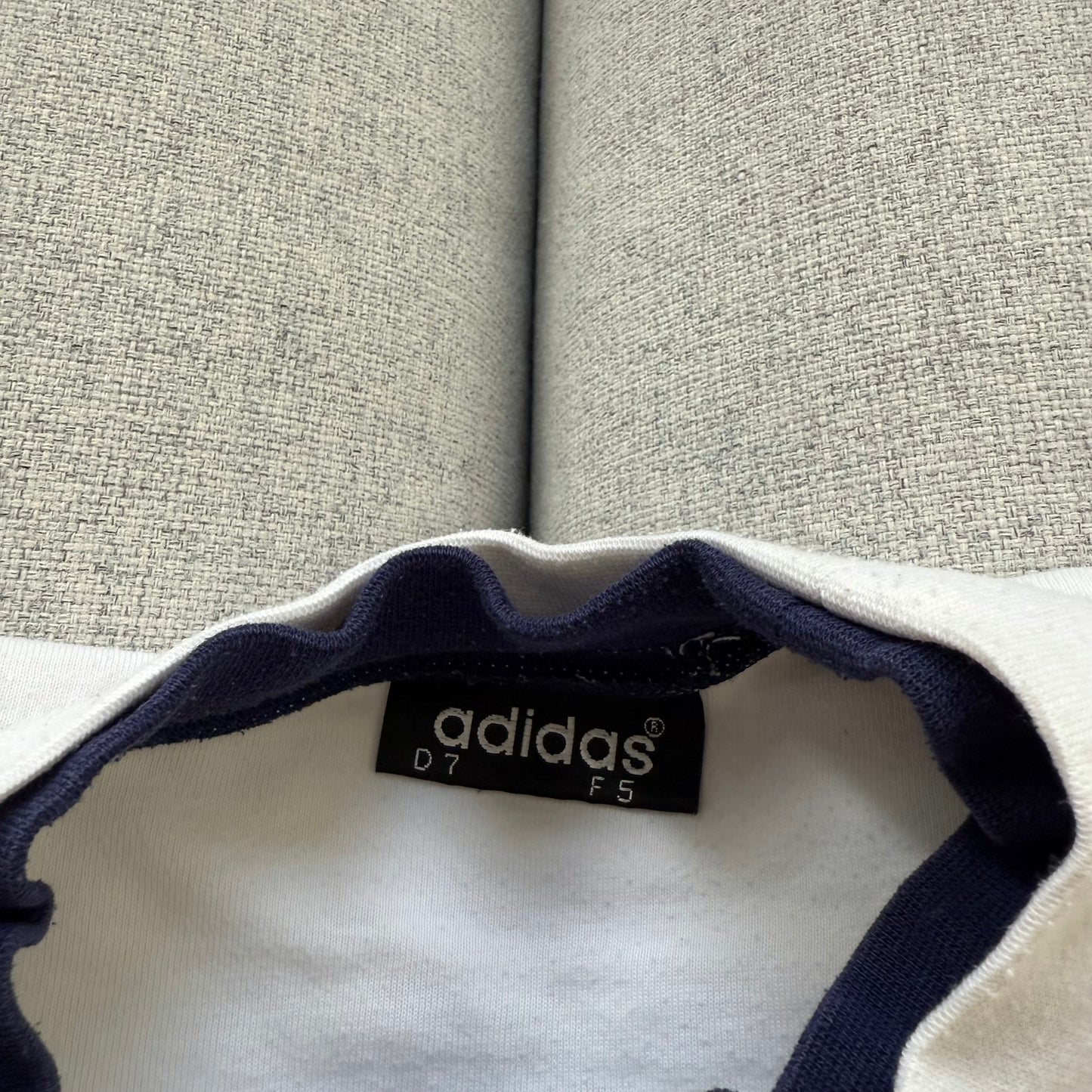 Adidas RARE heavy tee (L)