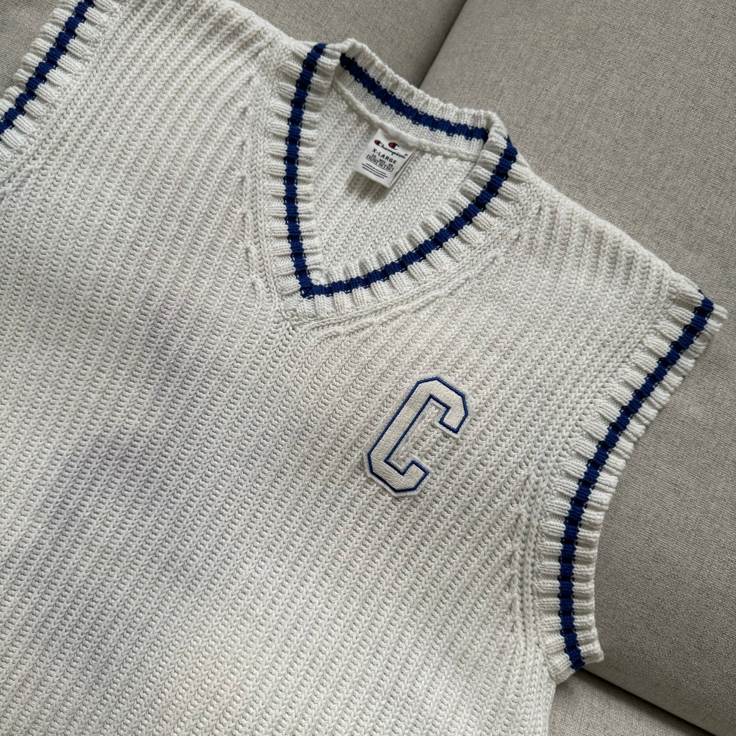Champion RARE knit vest (XL)
