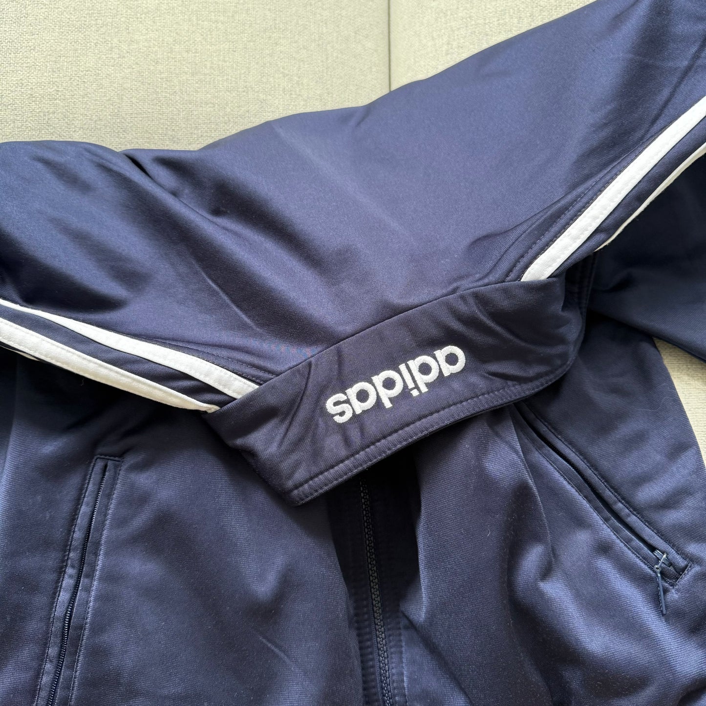 Adidas jacket (S)
