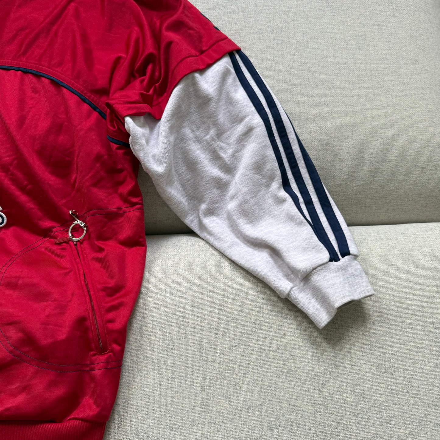 Adidas jacket (M)