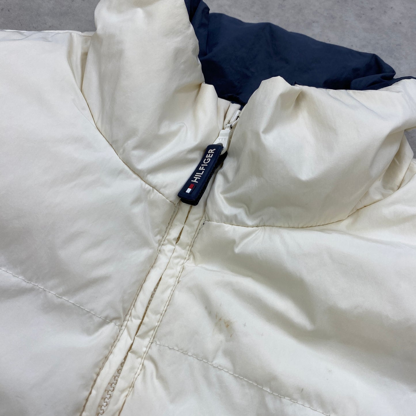Tommy Hilfiger puffer vest (L)