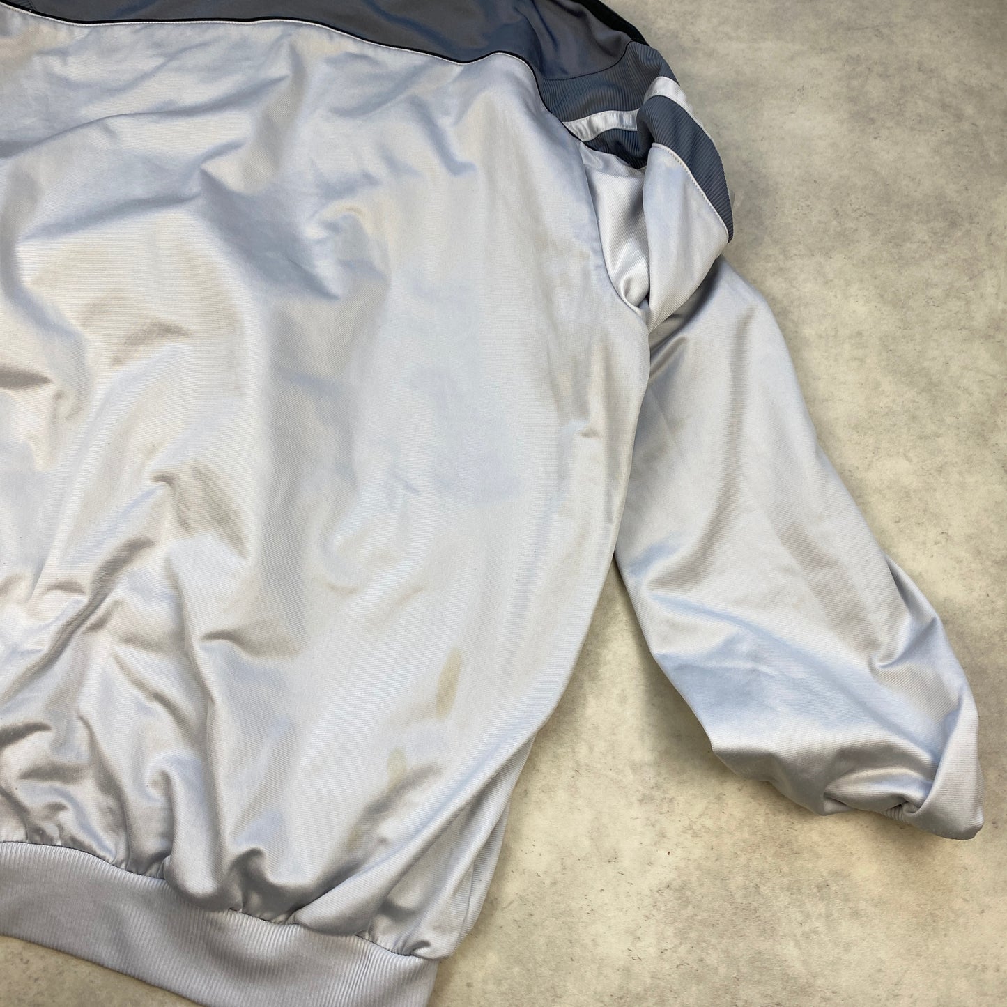 Adidas jacket (XL-XXL)