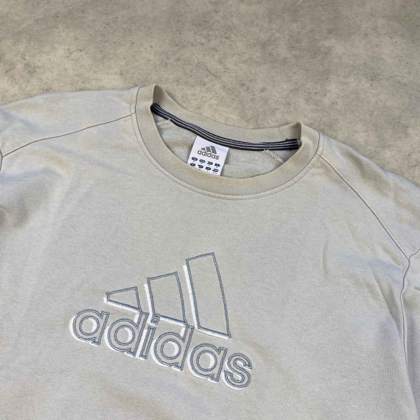Adidas sweater (M)