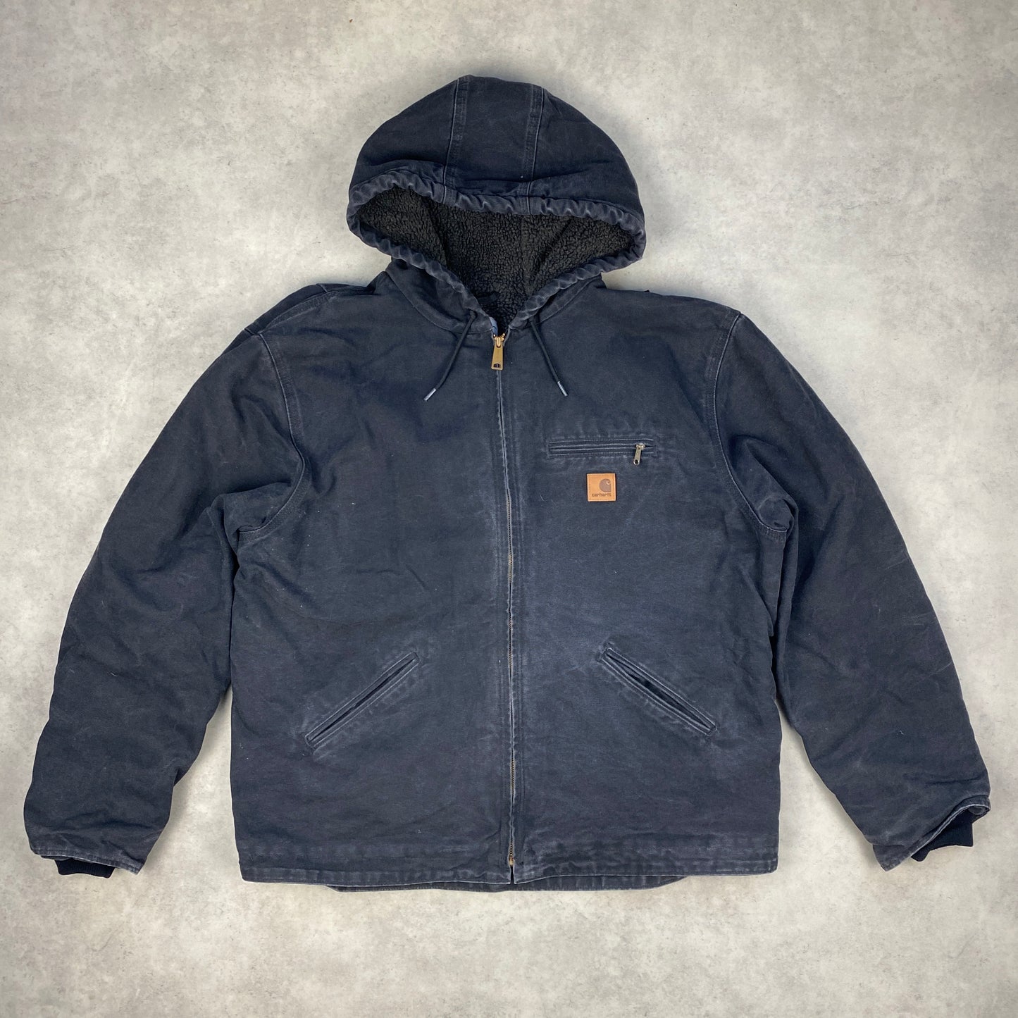 Carhartt distressed heavyweight jacket (L-XL)