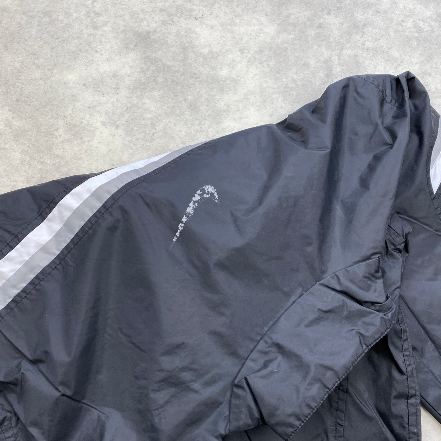 Nike track jacket (M)