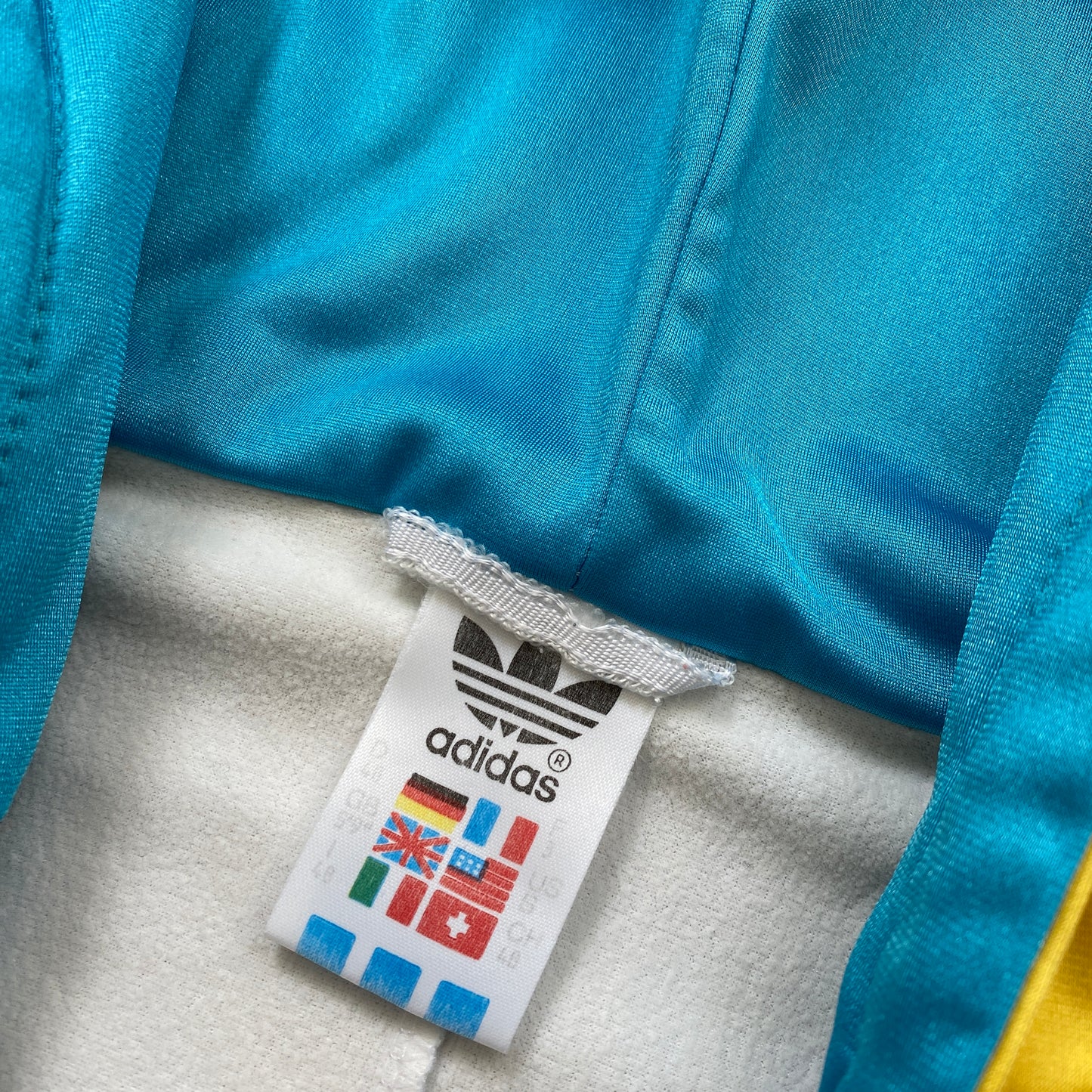 Adidas RARE zip hoodie (M)