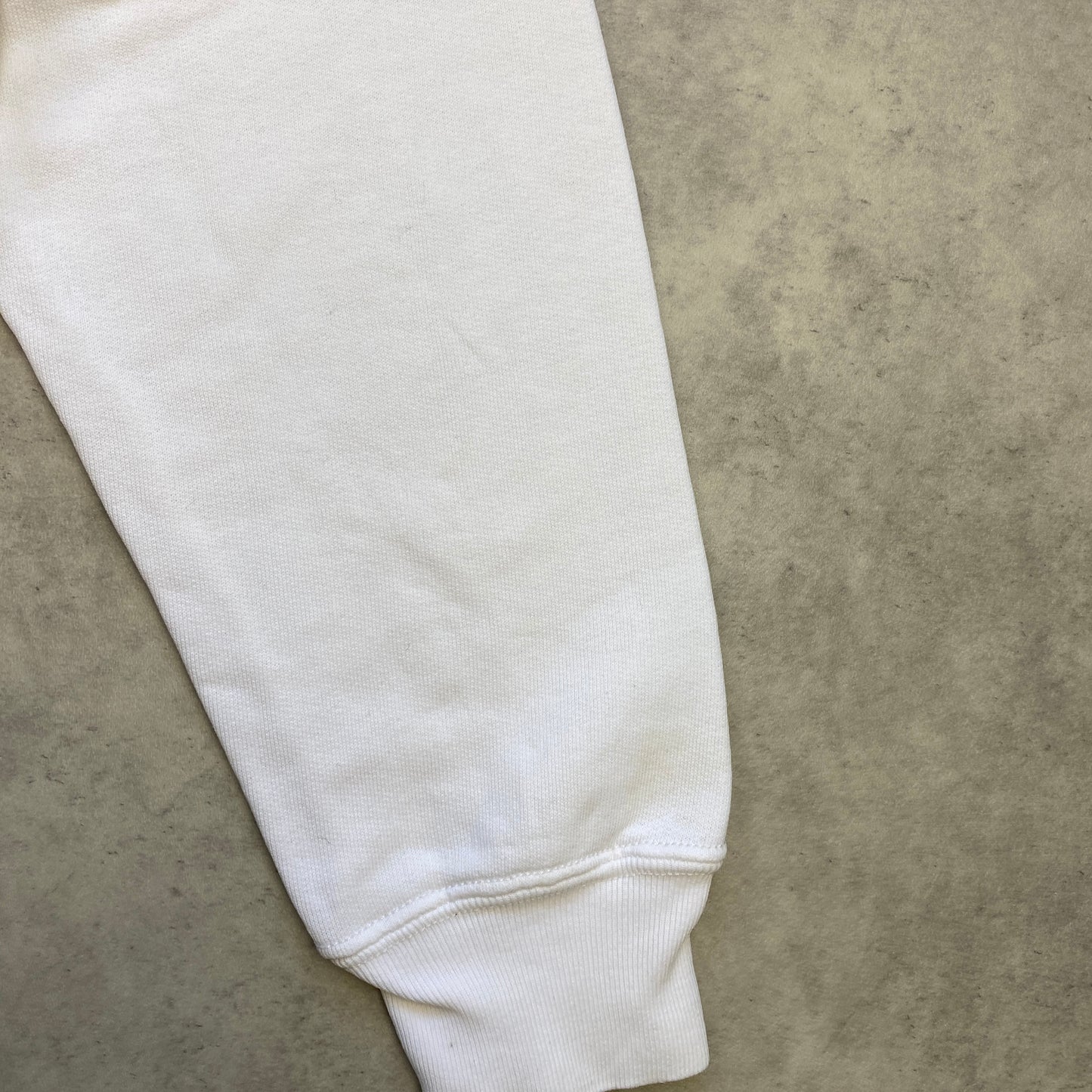 Calvin Klein RARE sweater (M-L)