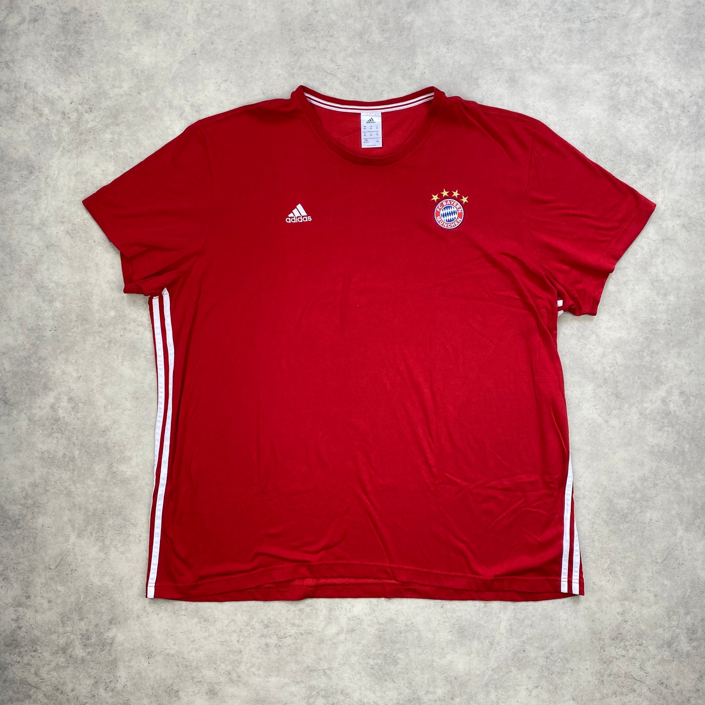 Adidas Bayern Munich tee (XXL)