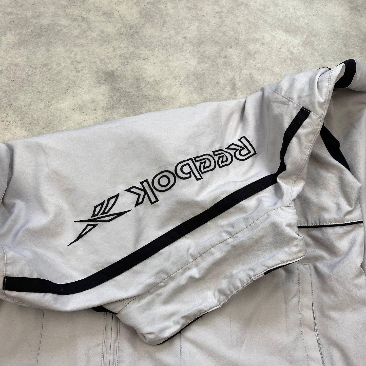 Reebok RARE track jacket (L)
