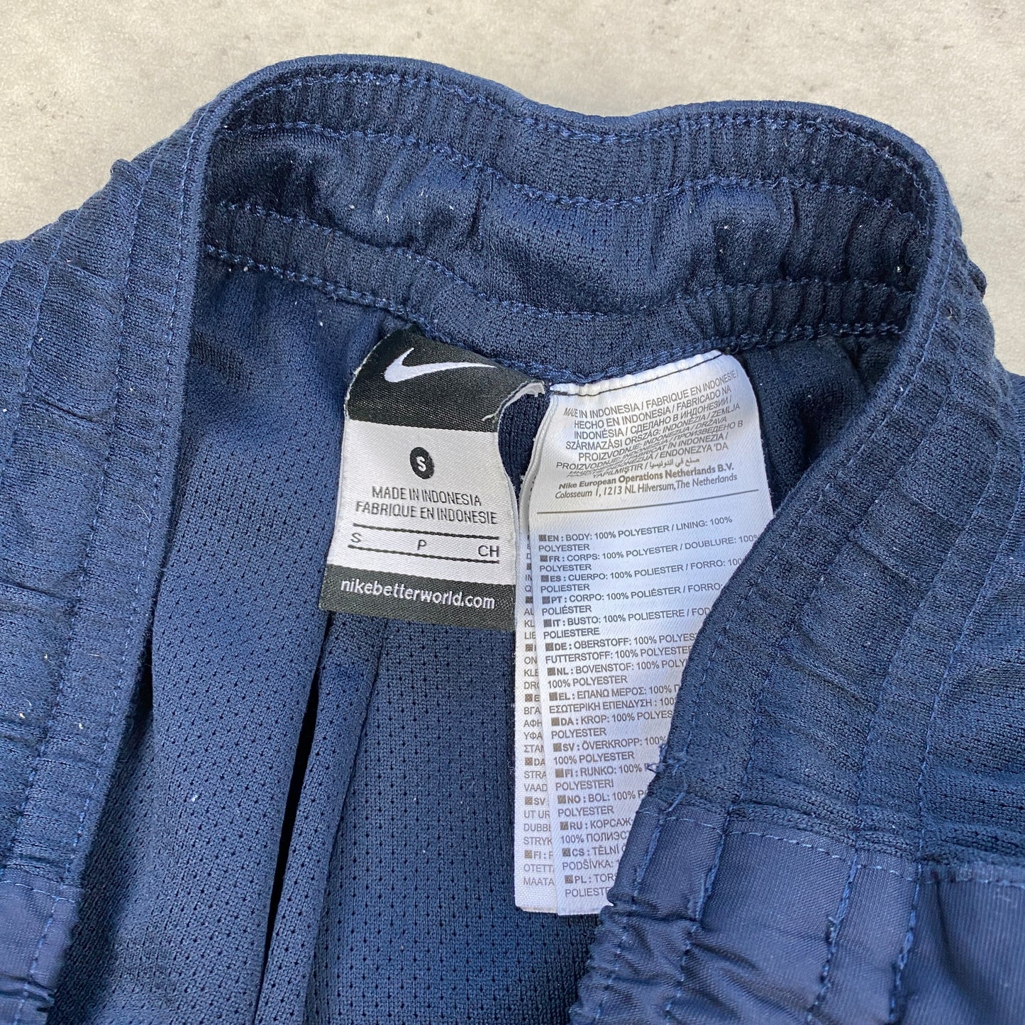 Nike track pants (S-M)