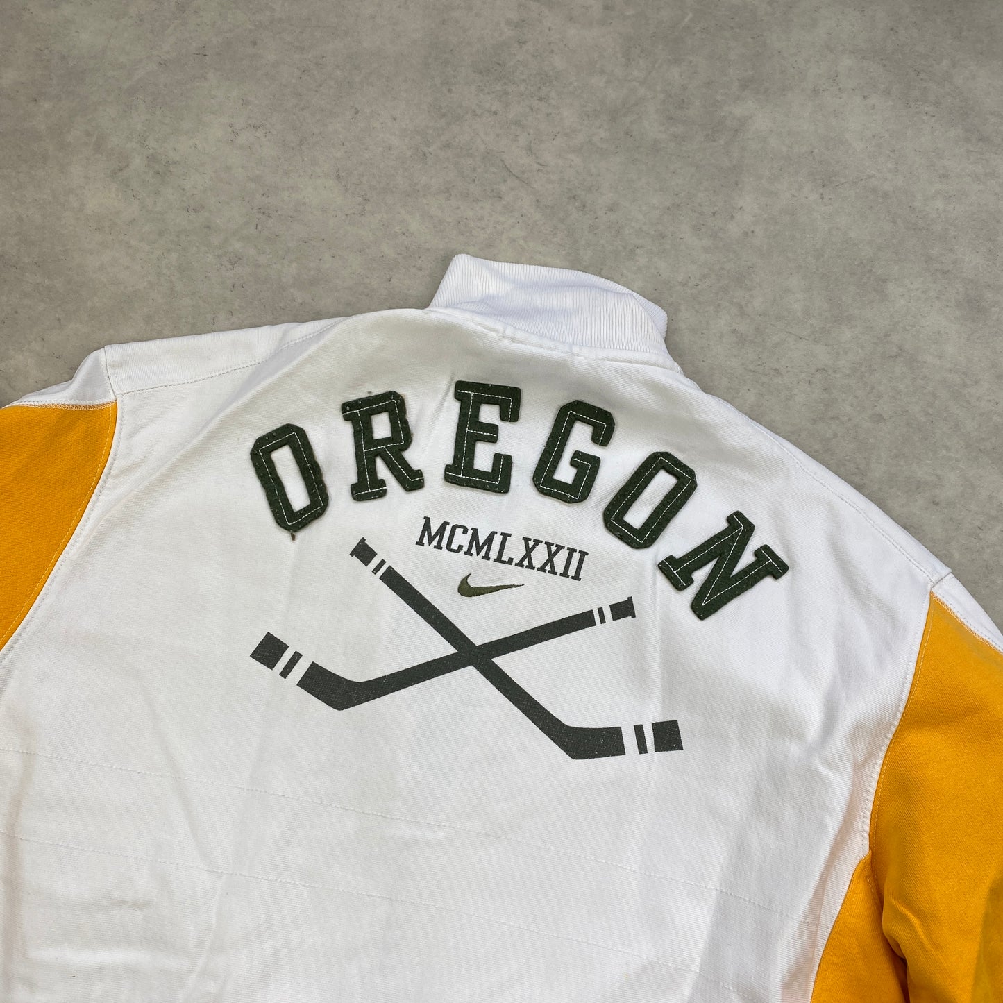 Nike RARE Oregon zip heavyweight sweater (L-XL)