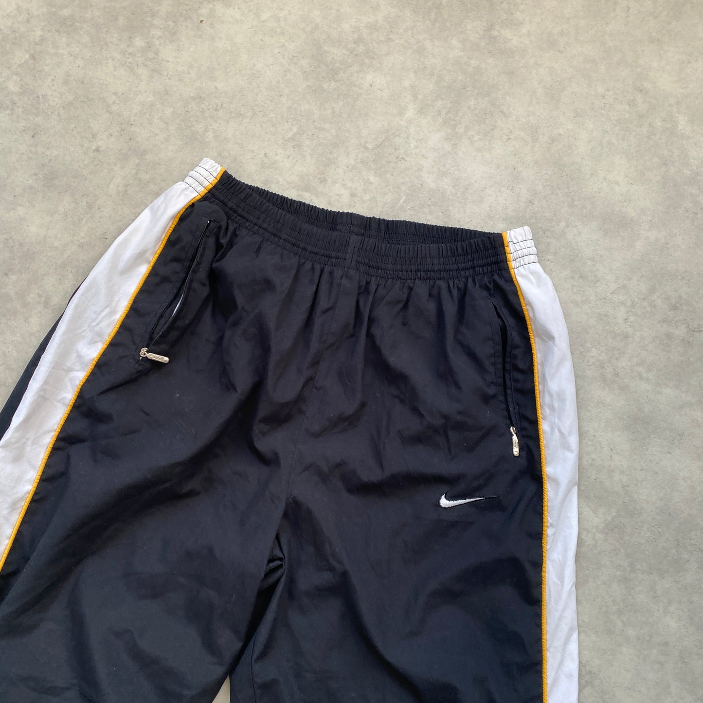 Nike RARE track suit (L-XL)