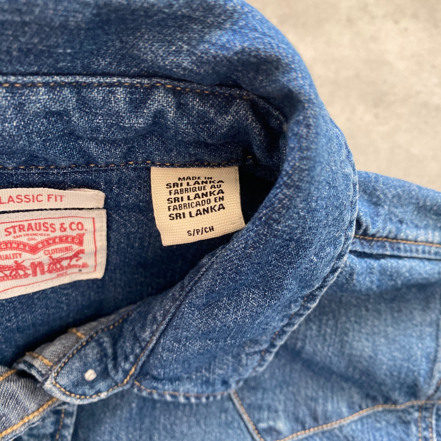 Levi‘s women denim shirt (S)