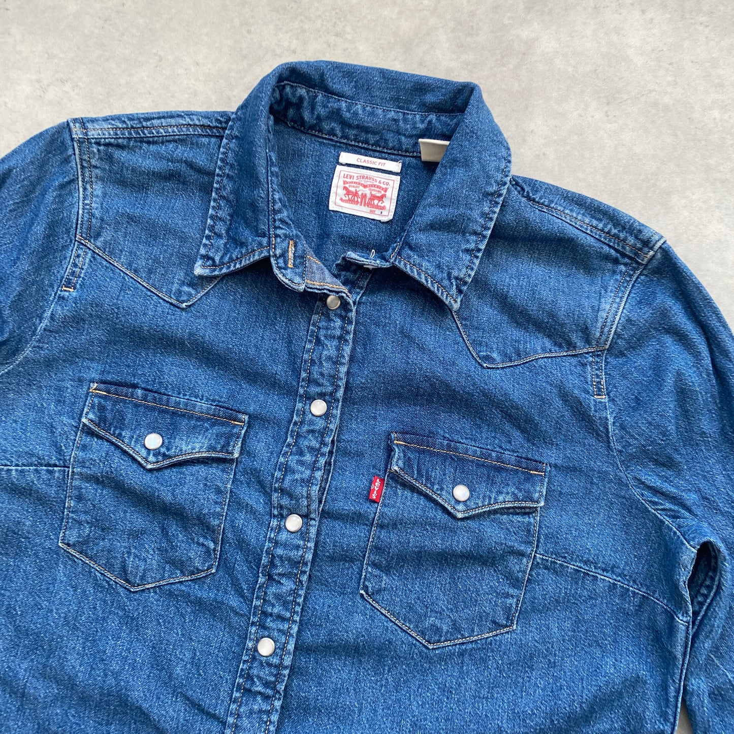 Levi‘s women denim shirt (S)