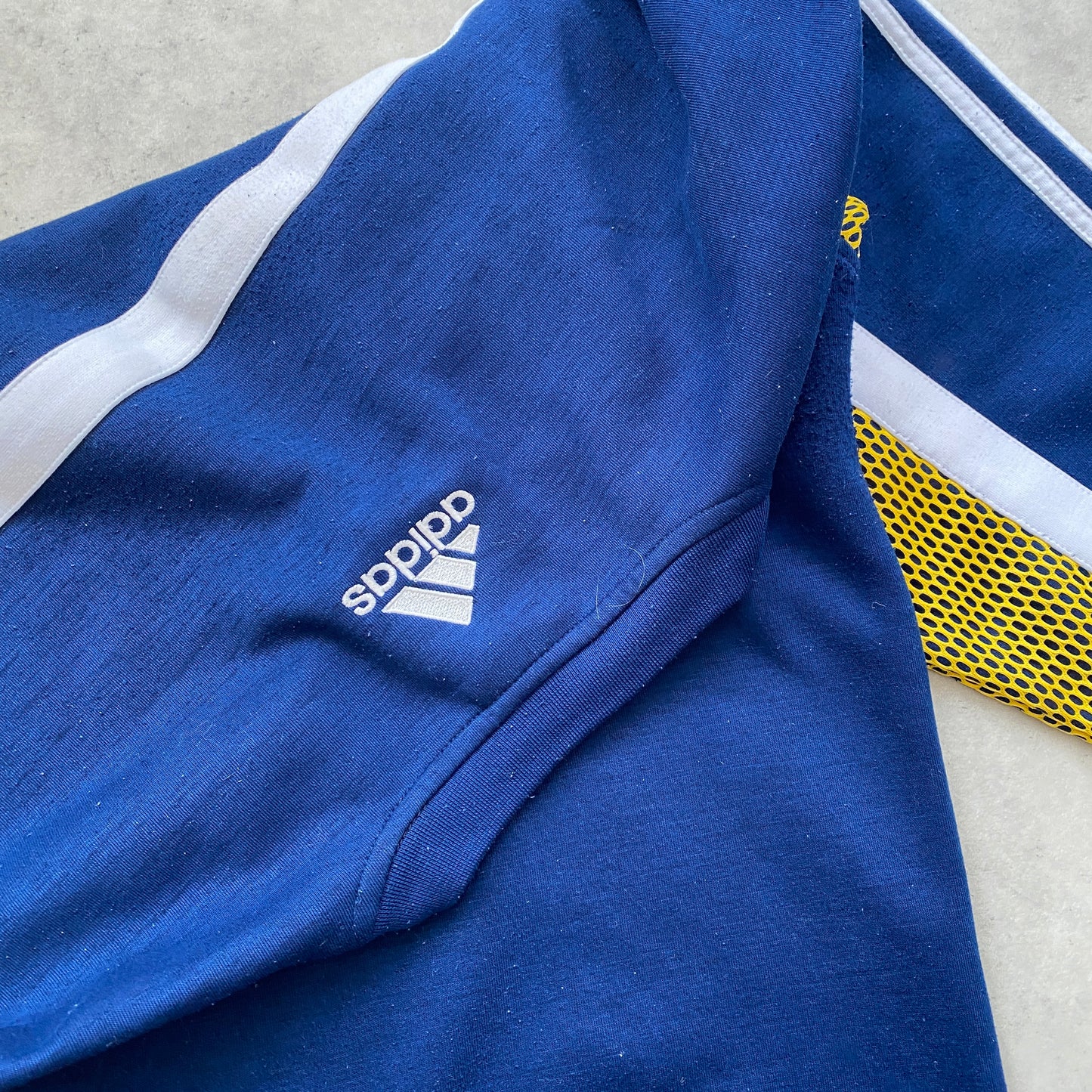 Adidas heavyweight sweater (L)