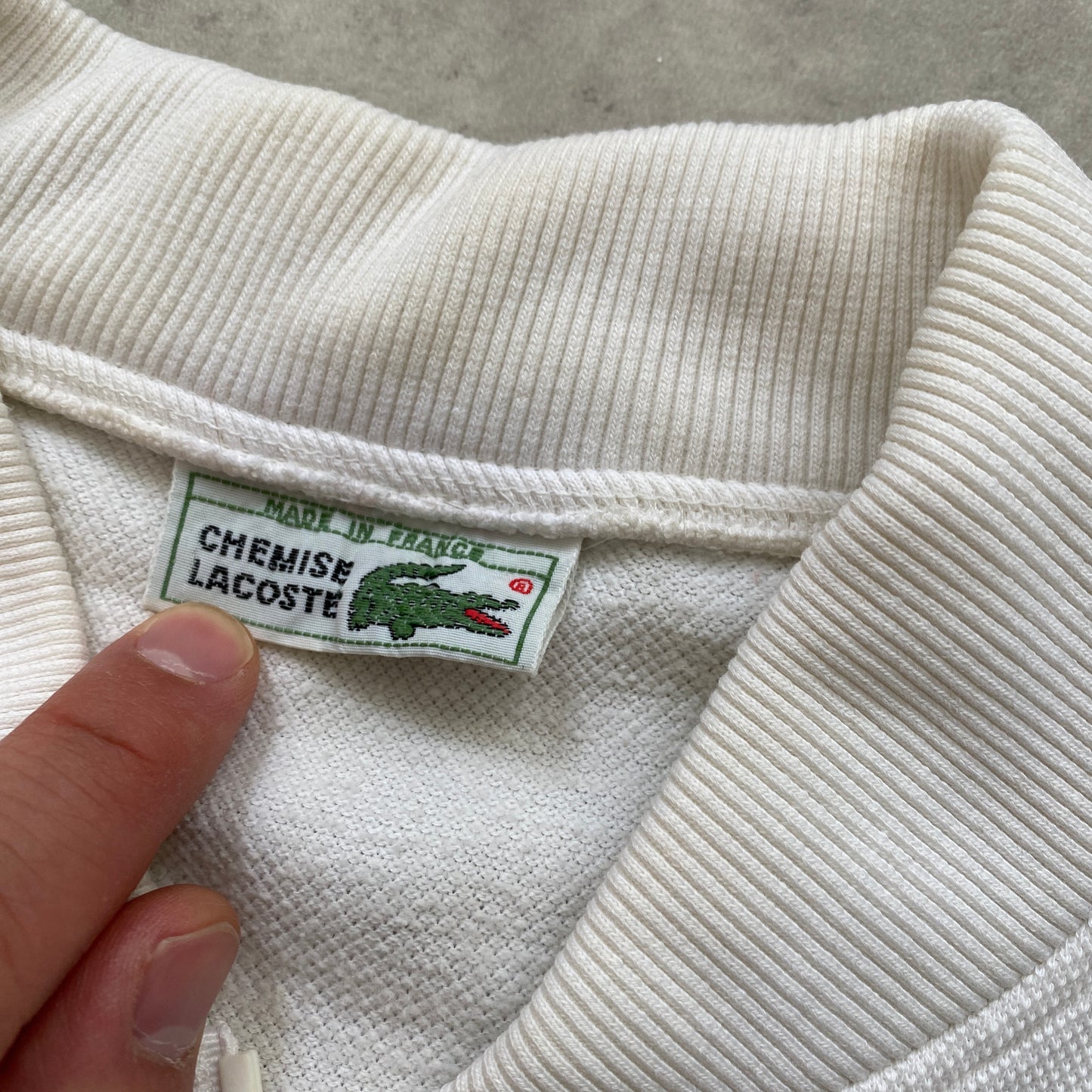 Lacoste RARE zip sweater (M-L)