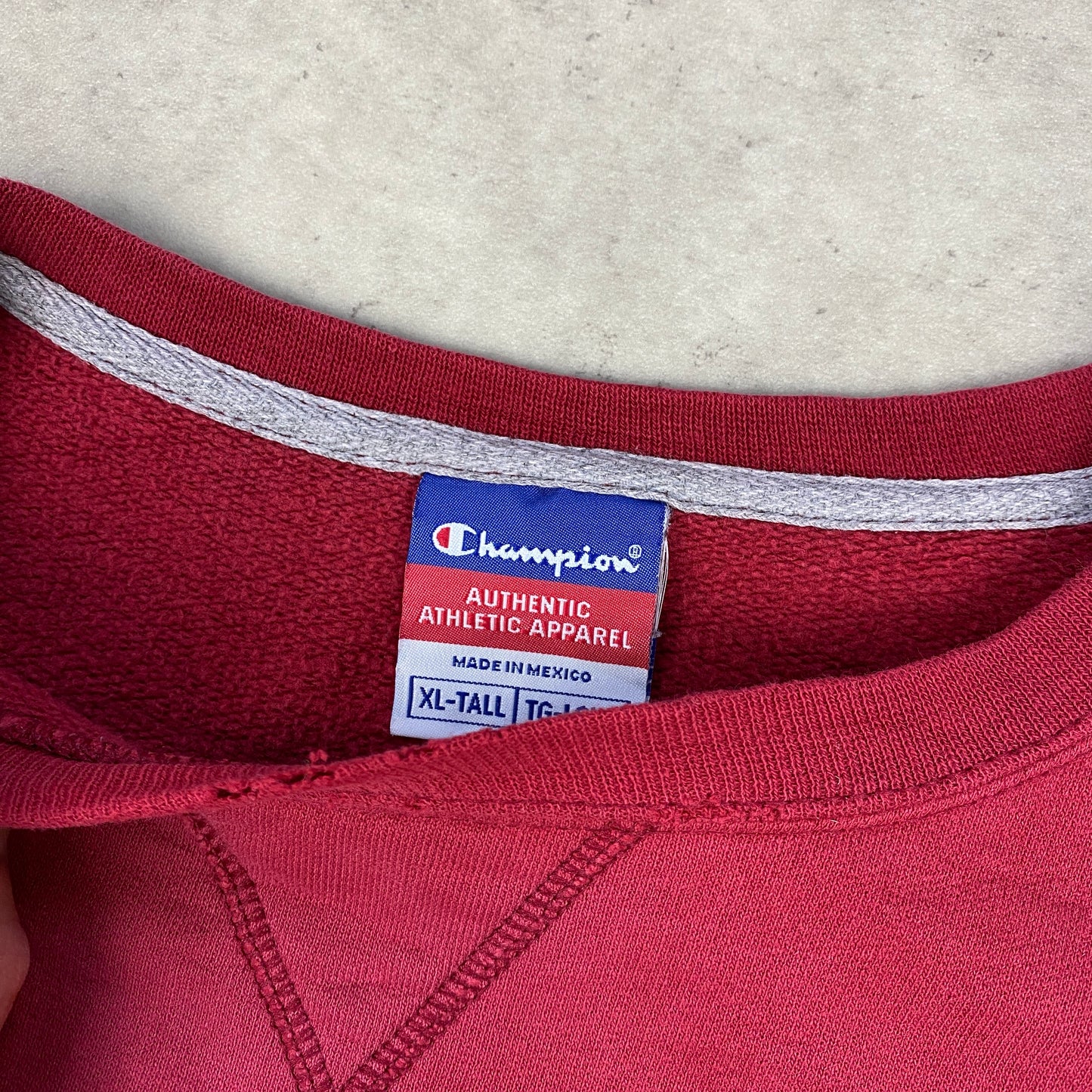 Champion heavyweight sweater (L-XL)