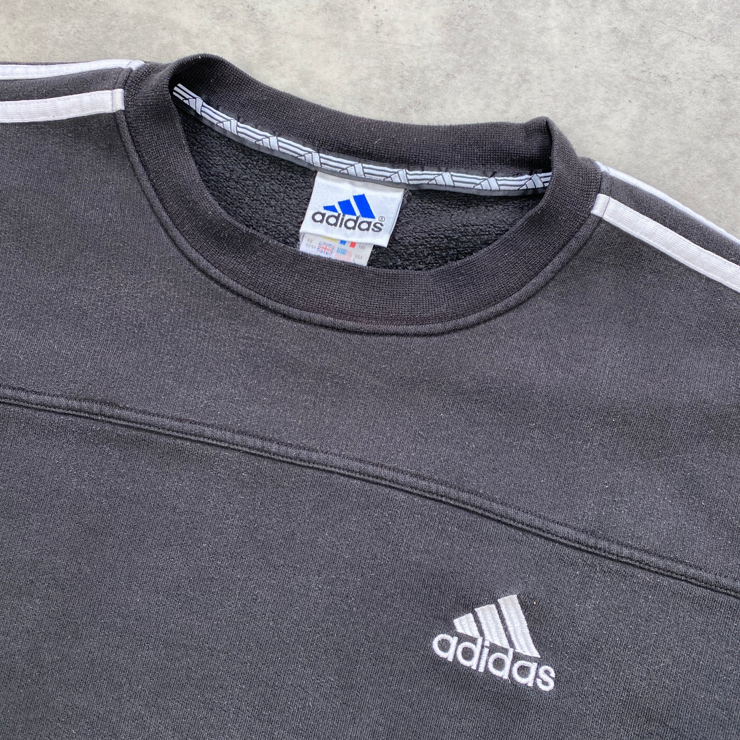 Adidas heavyweight sweater (L)
