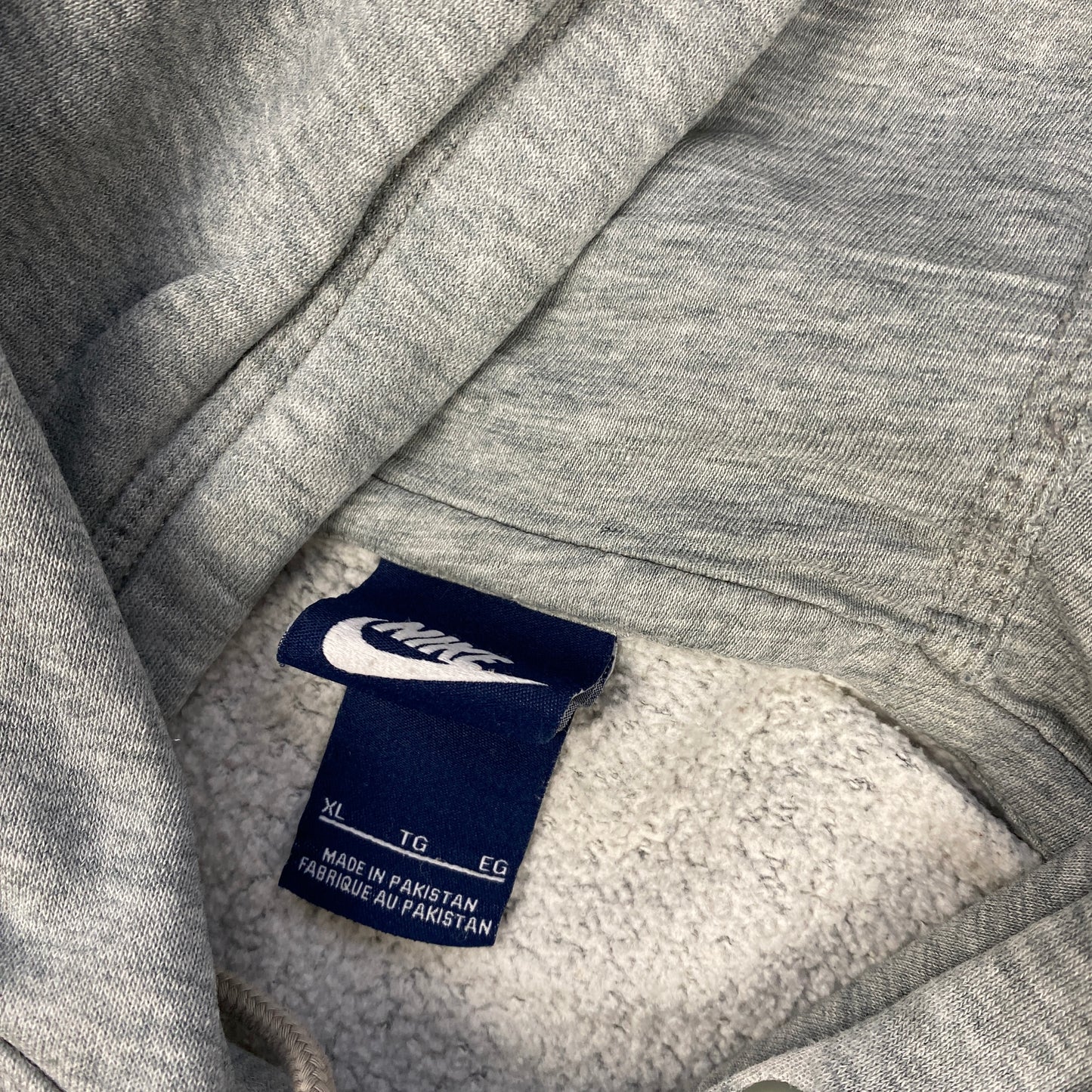 Nike hoodie (L-XL)