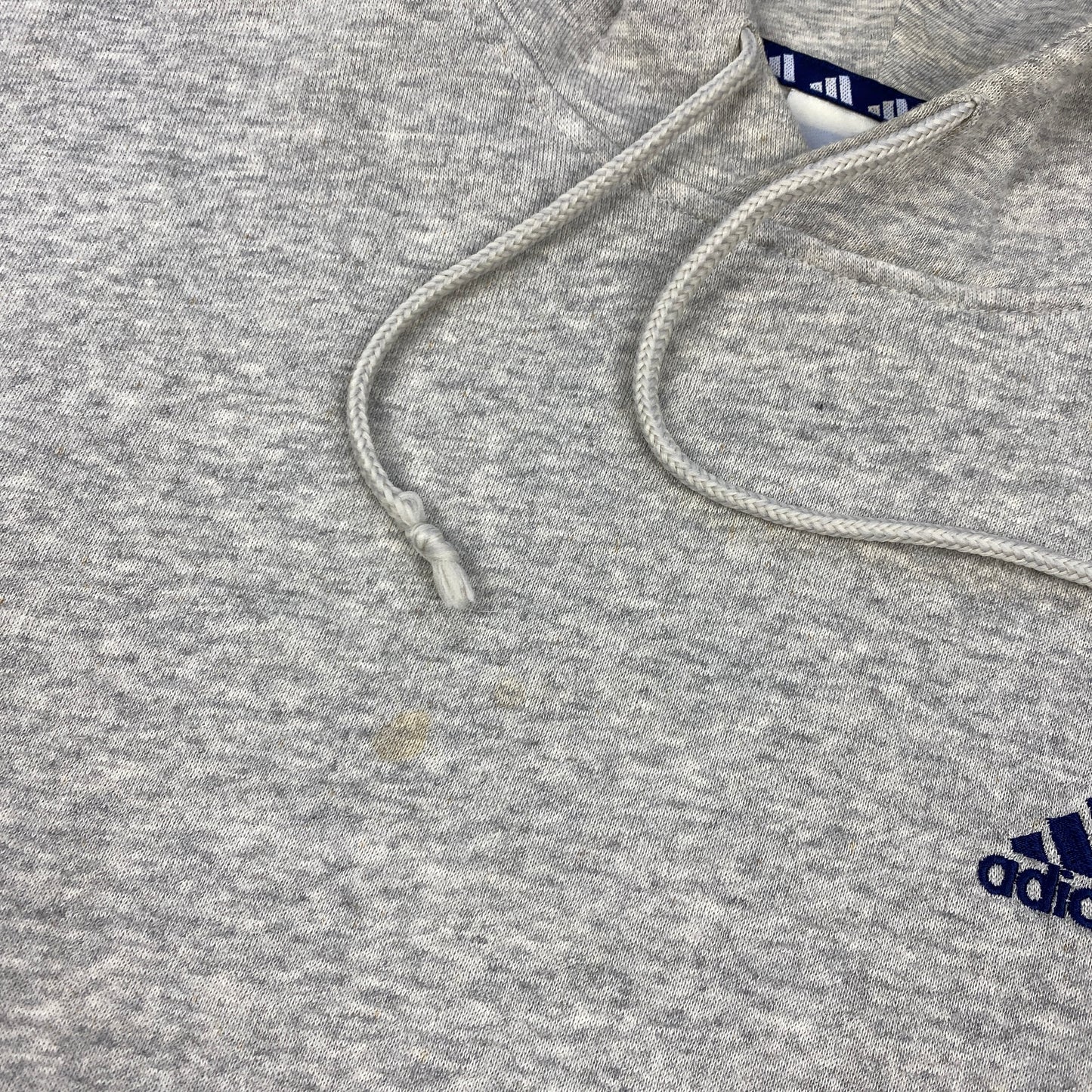 Adidas hoodie (M-L)