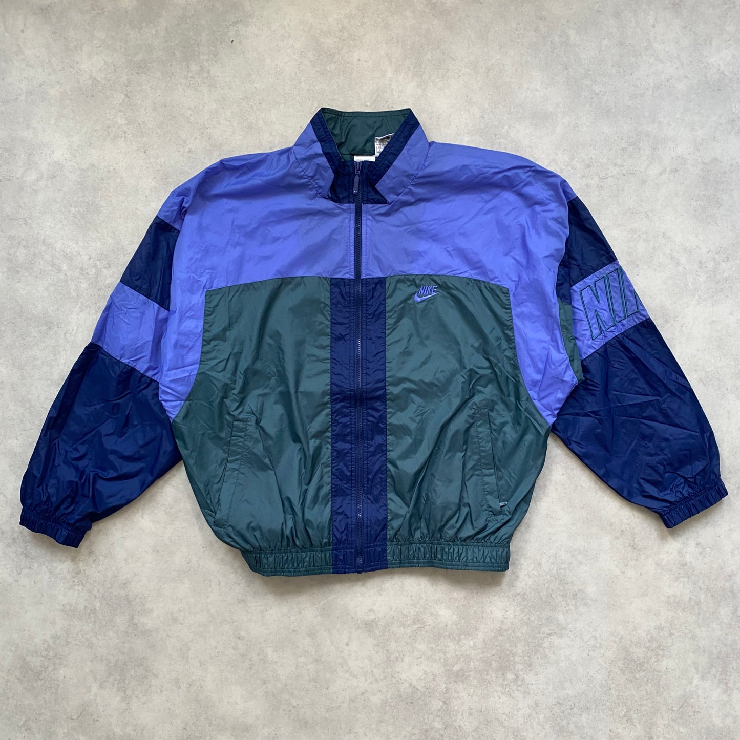 Nike RARE track jacket (L)