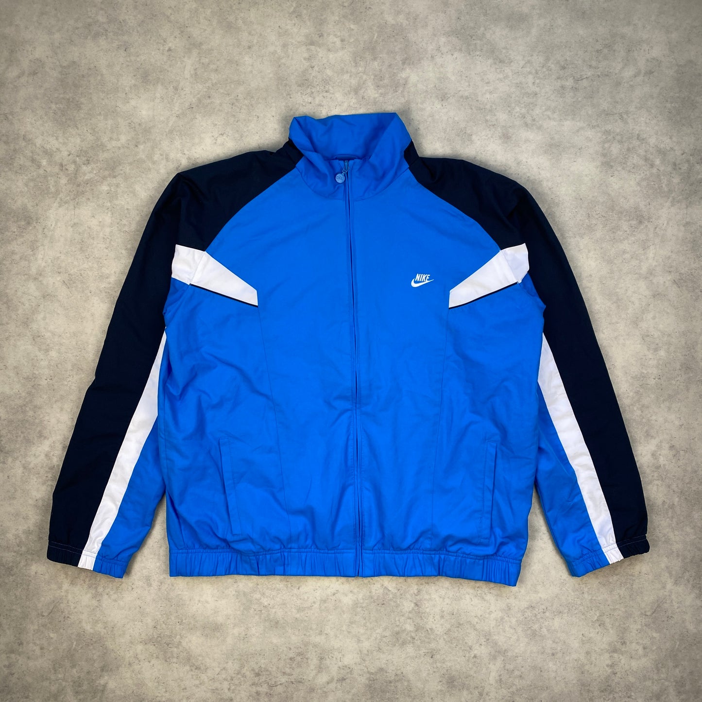 Nike track jacket (L-XL)