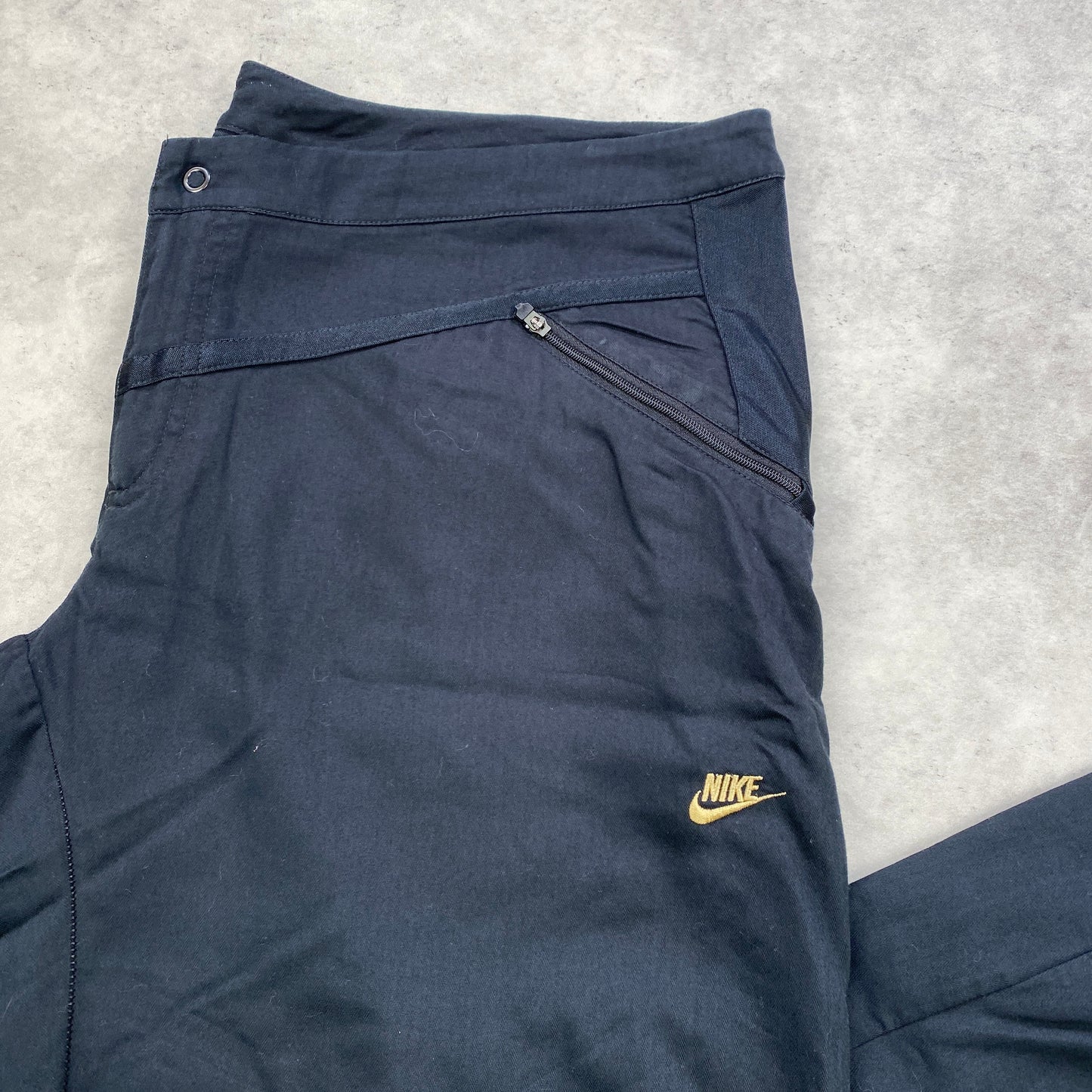 Nike RARE track pants (L-XL)