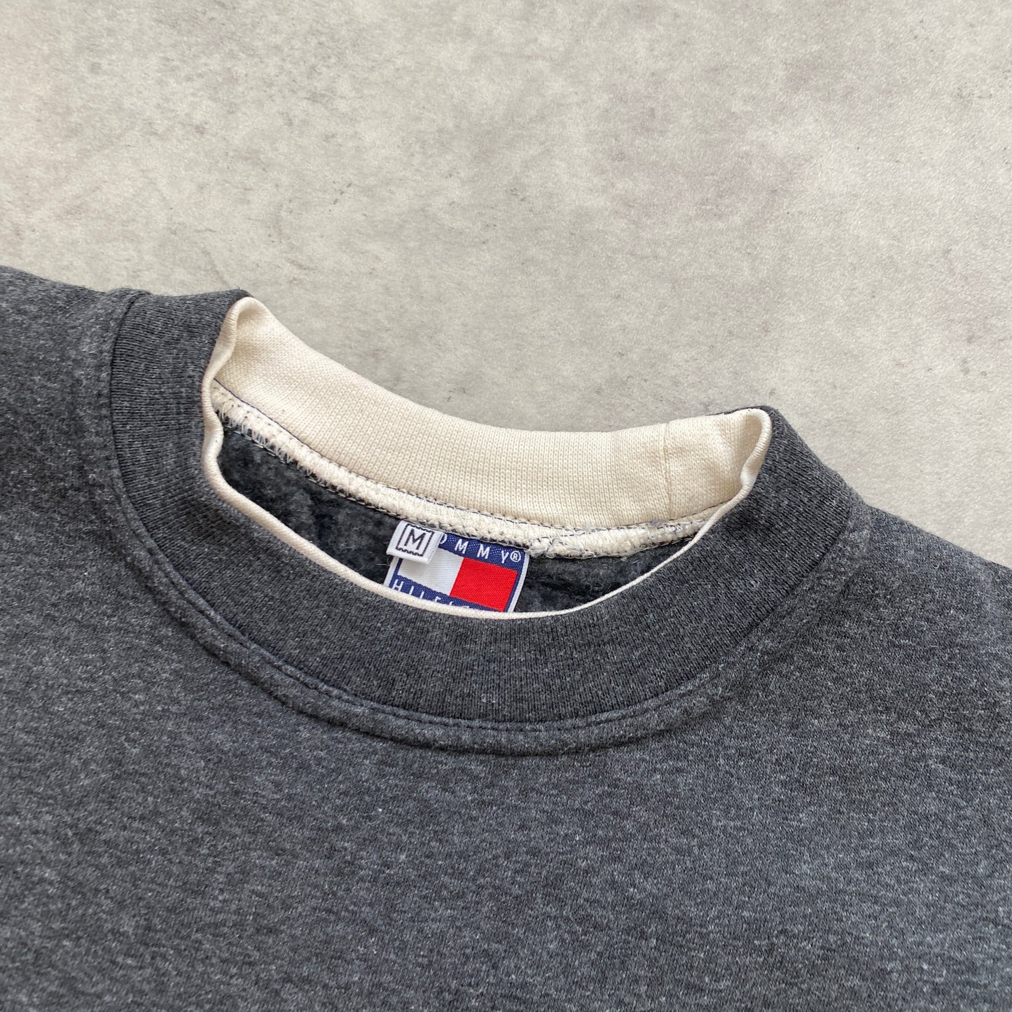 Tommy Hilfiger RARE heavyweight sweater (M)