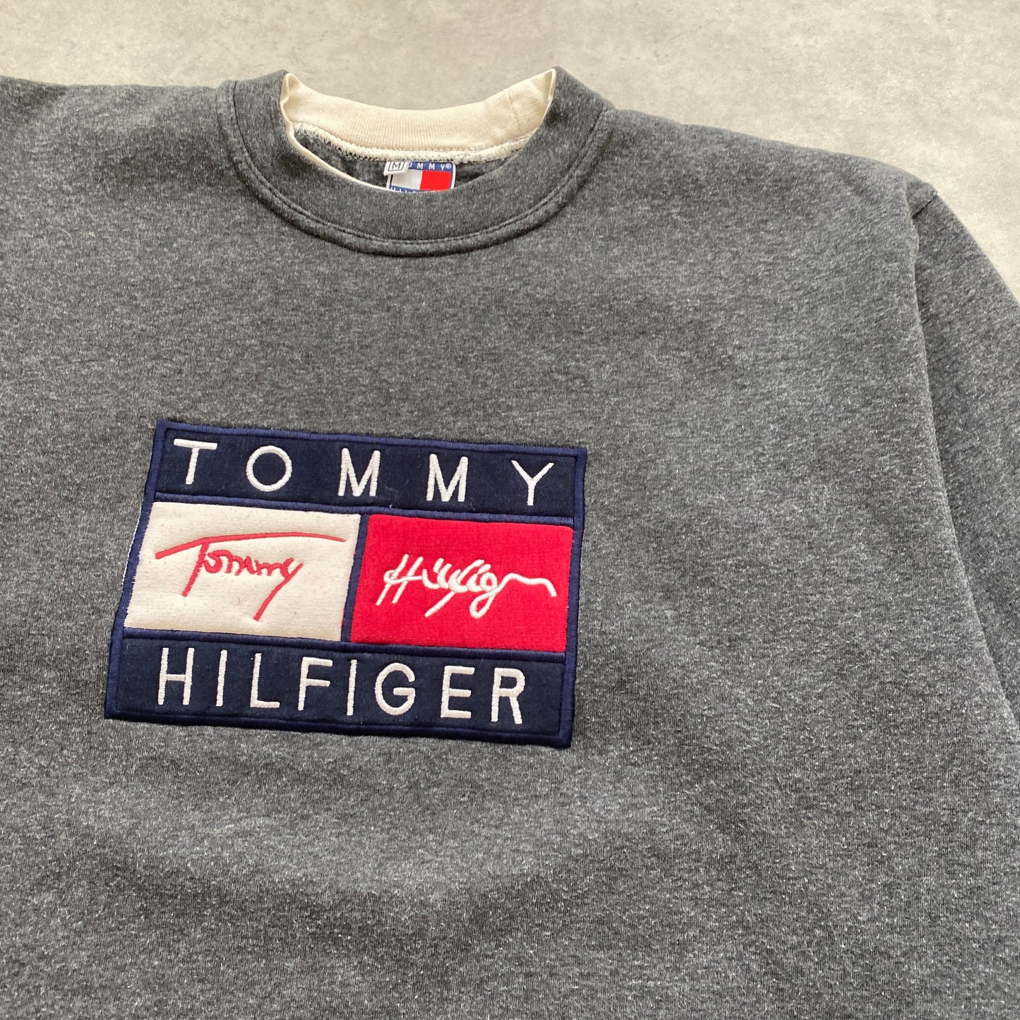 Tommy Hilfiger RARE heavyweight sweater (M)