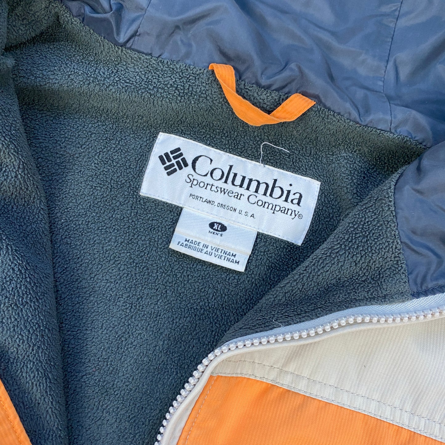 Columbia RARE jacket (L-XL)