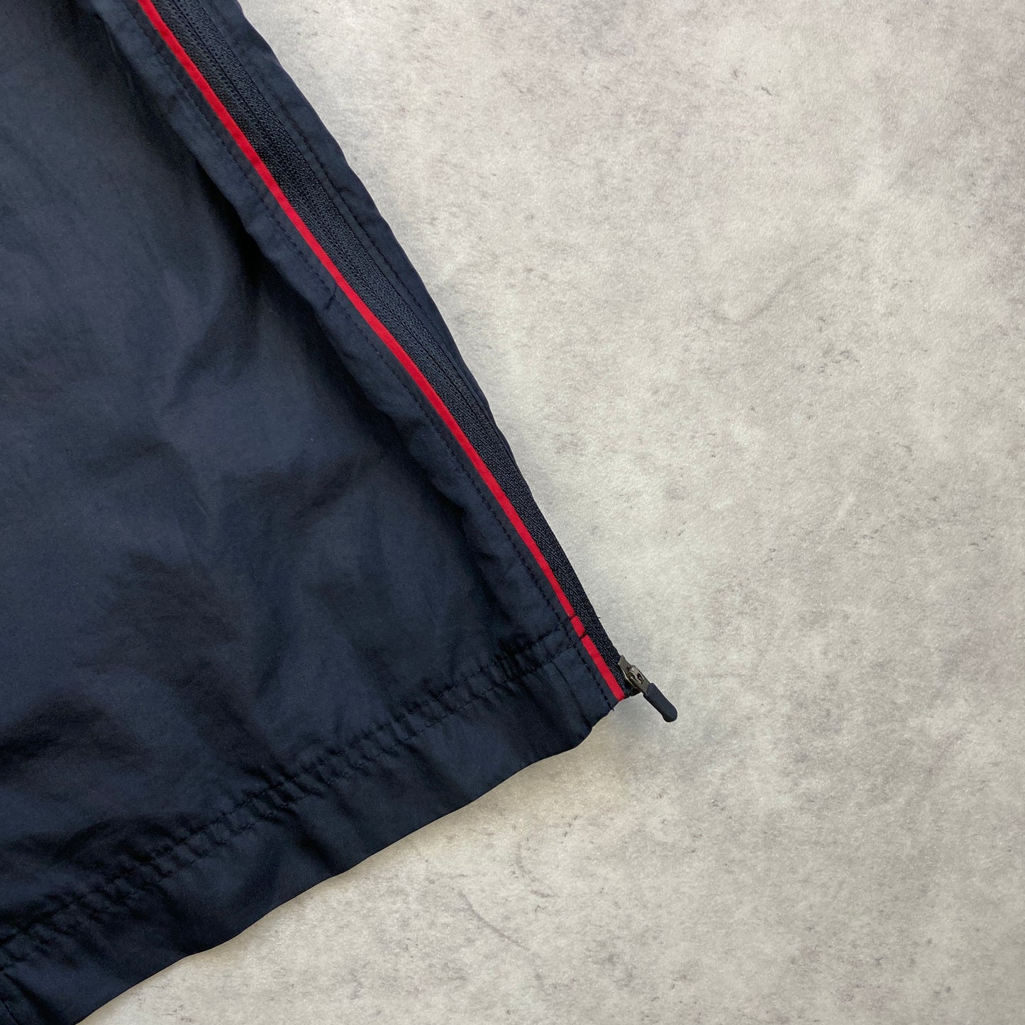 Nike track pants (L)