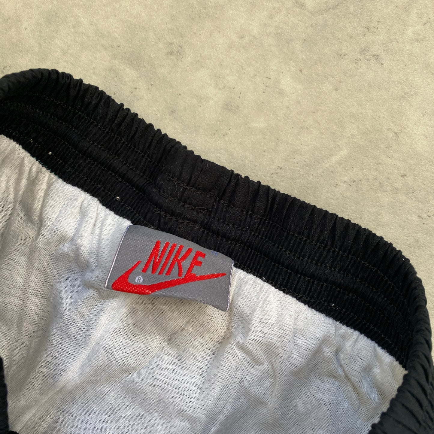 Nike RARE track suit (L-XL)