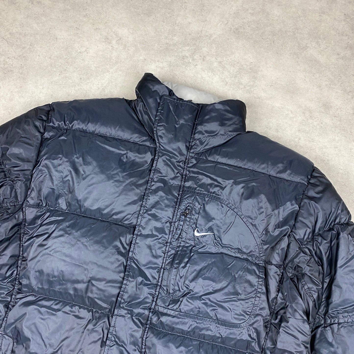 Nike puffer jacket (L)