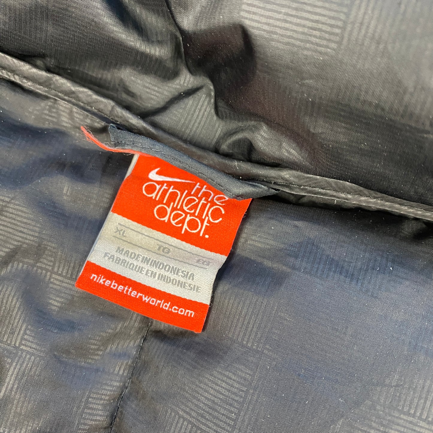 Nike puffer jacket (L-XL)
