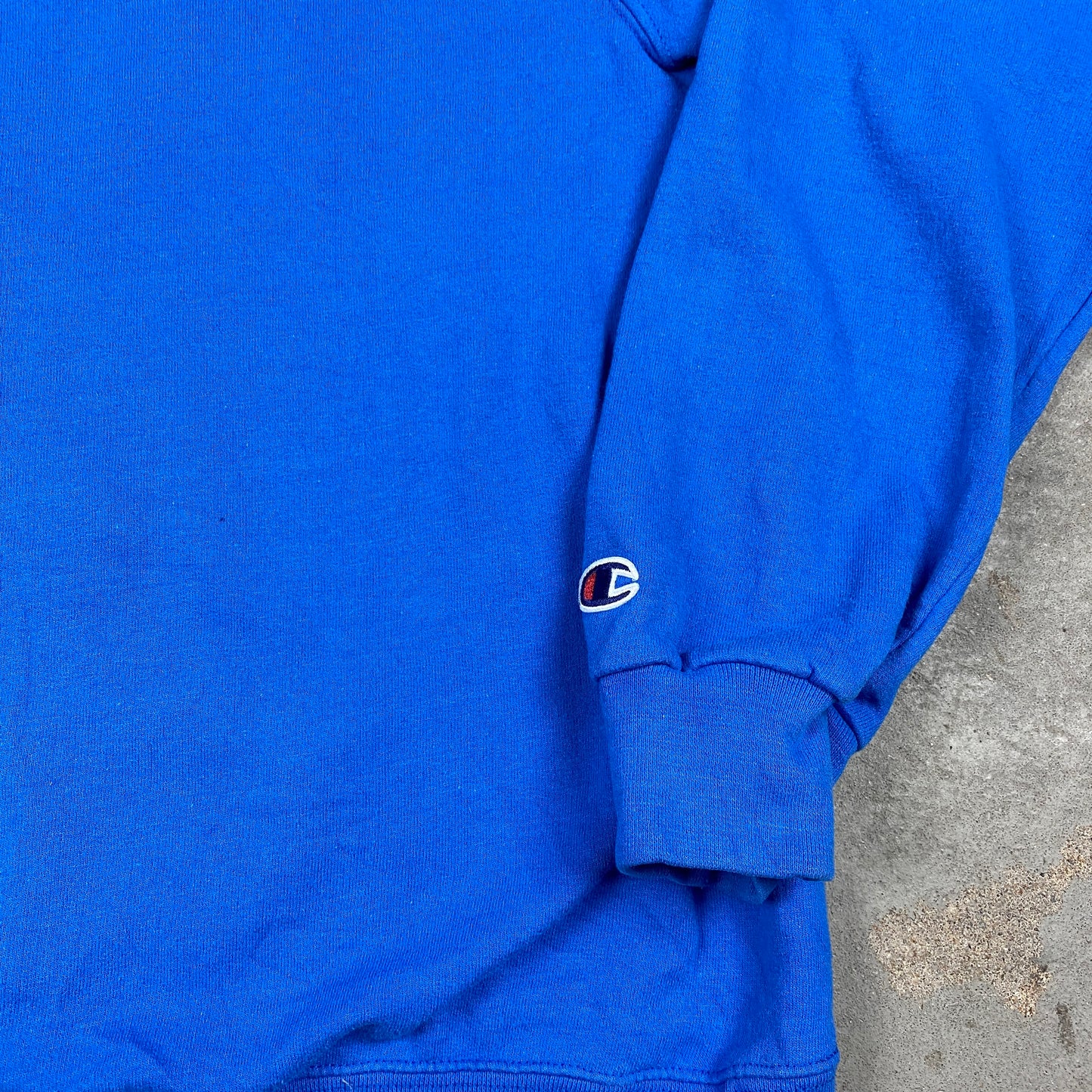 Champion embroidered sweater (XL)