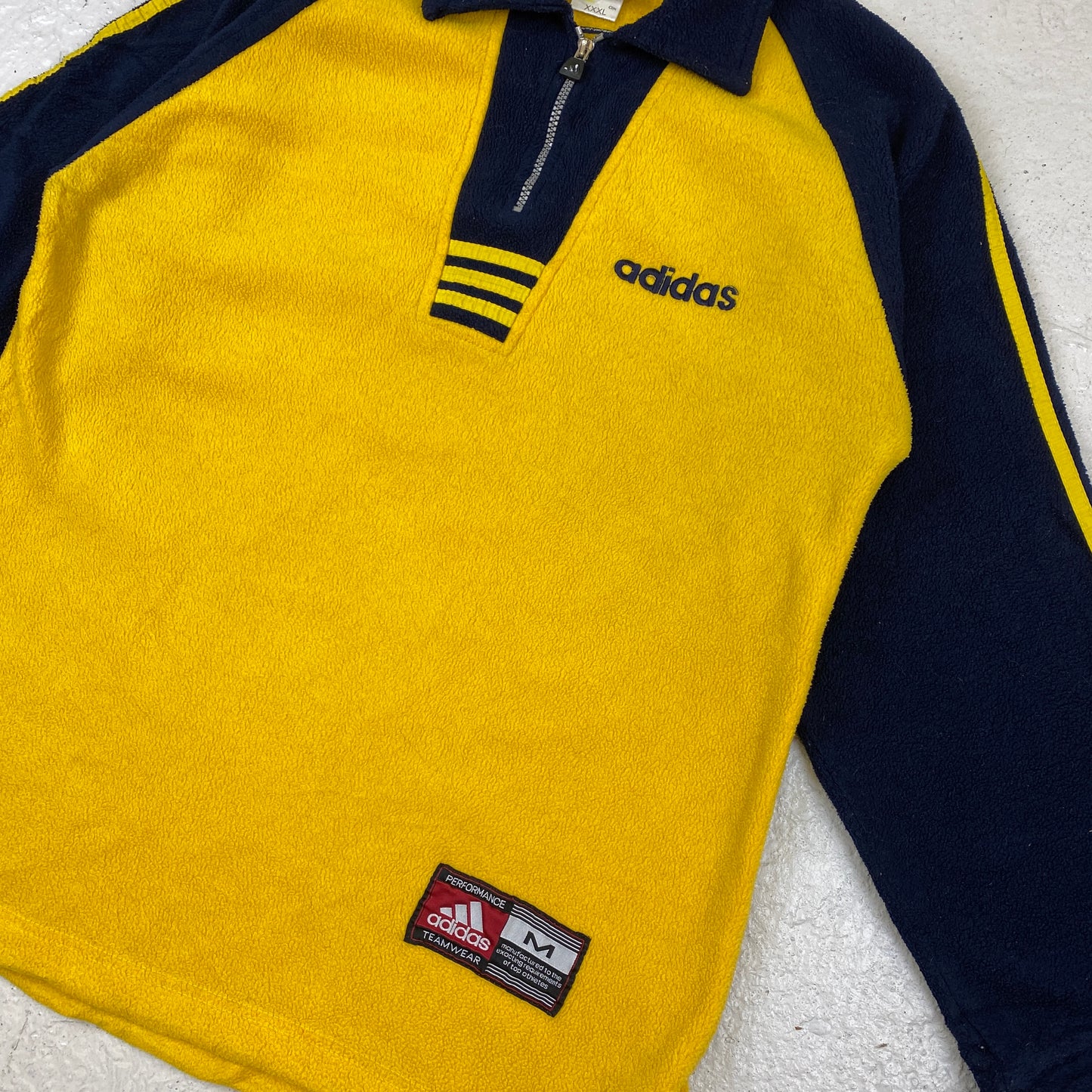 Adidas RARE fleece 1/4 zip sweater (M-L)