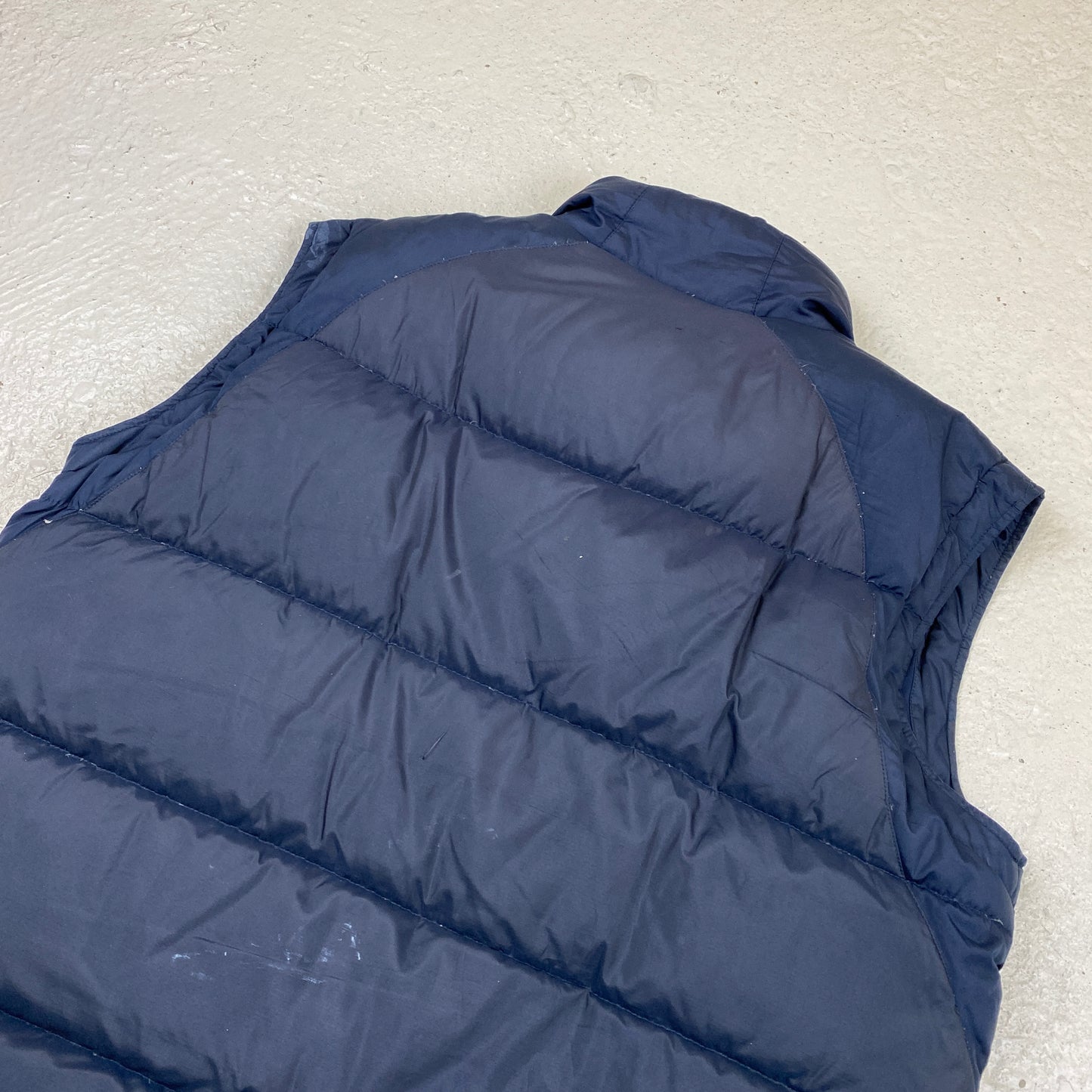 Nike embroidered vest (L-XL)