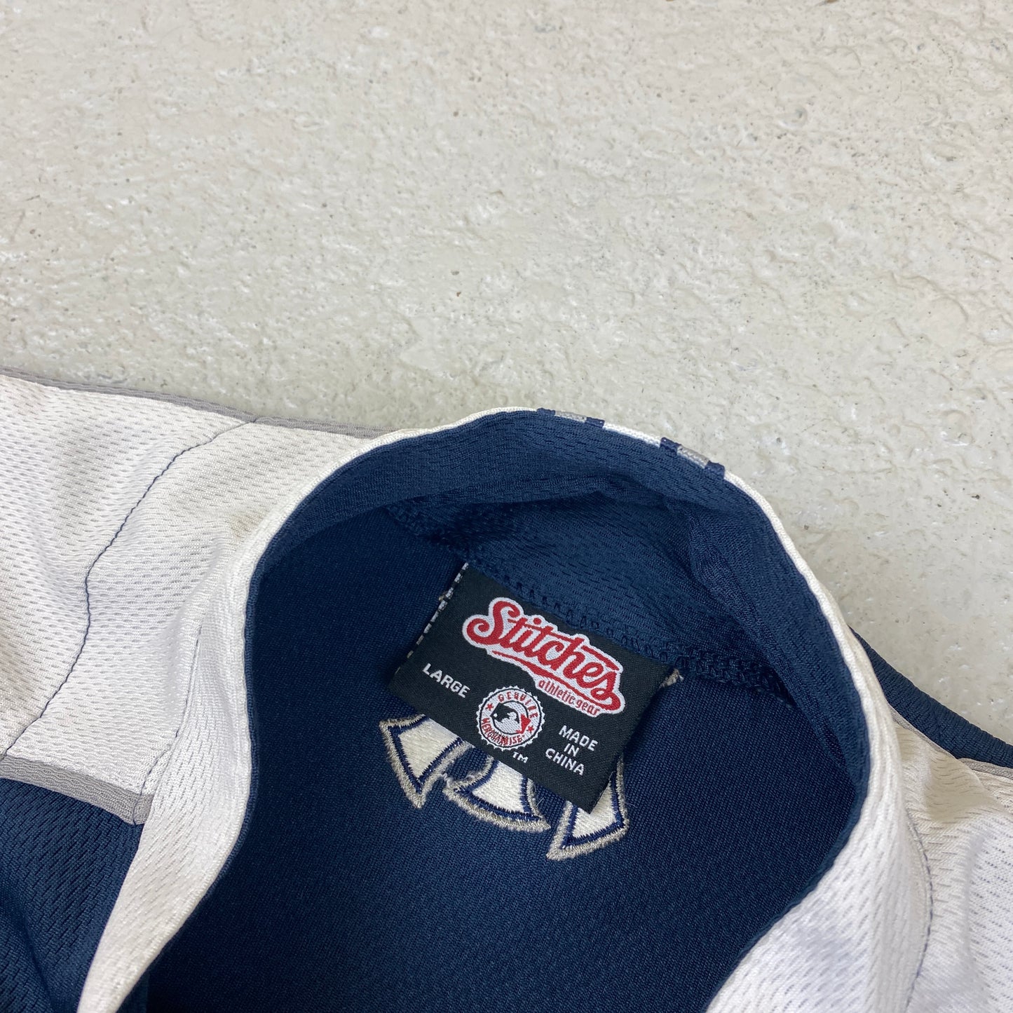 New York Yankees embroidered jersey shirt (XS-S)