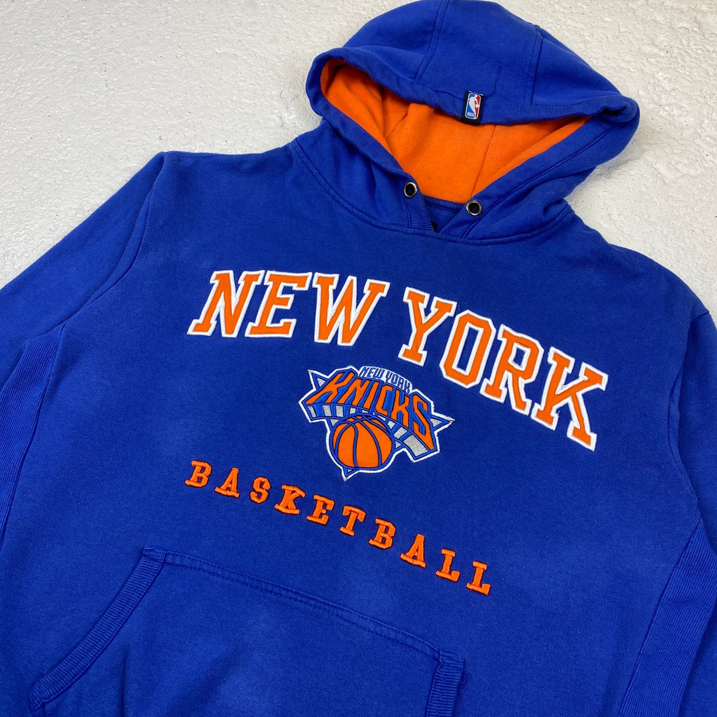 New York Knicks RARE embroidered heavyweight hoodie (L)