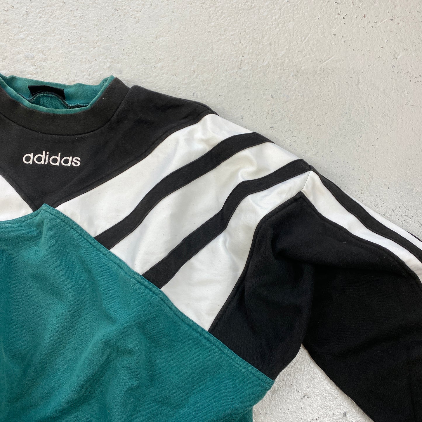 Adidas RARE heavyweight sweater (L-XL)