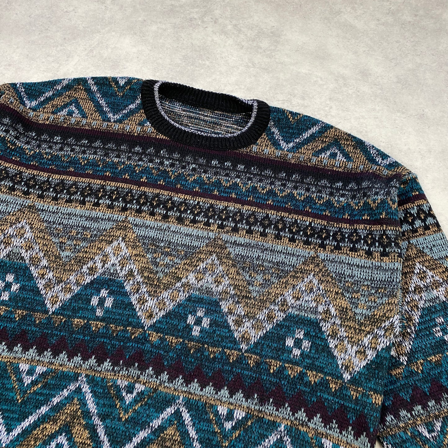 Vintage knit sweater (L)