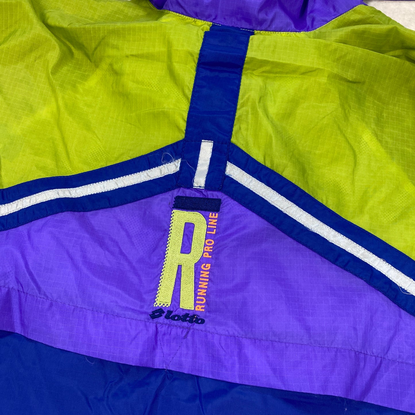 Lotto RARE windbreaker (M-L)