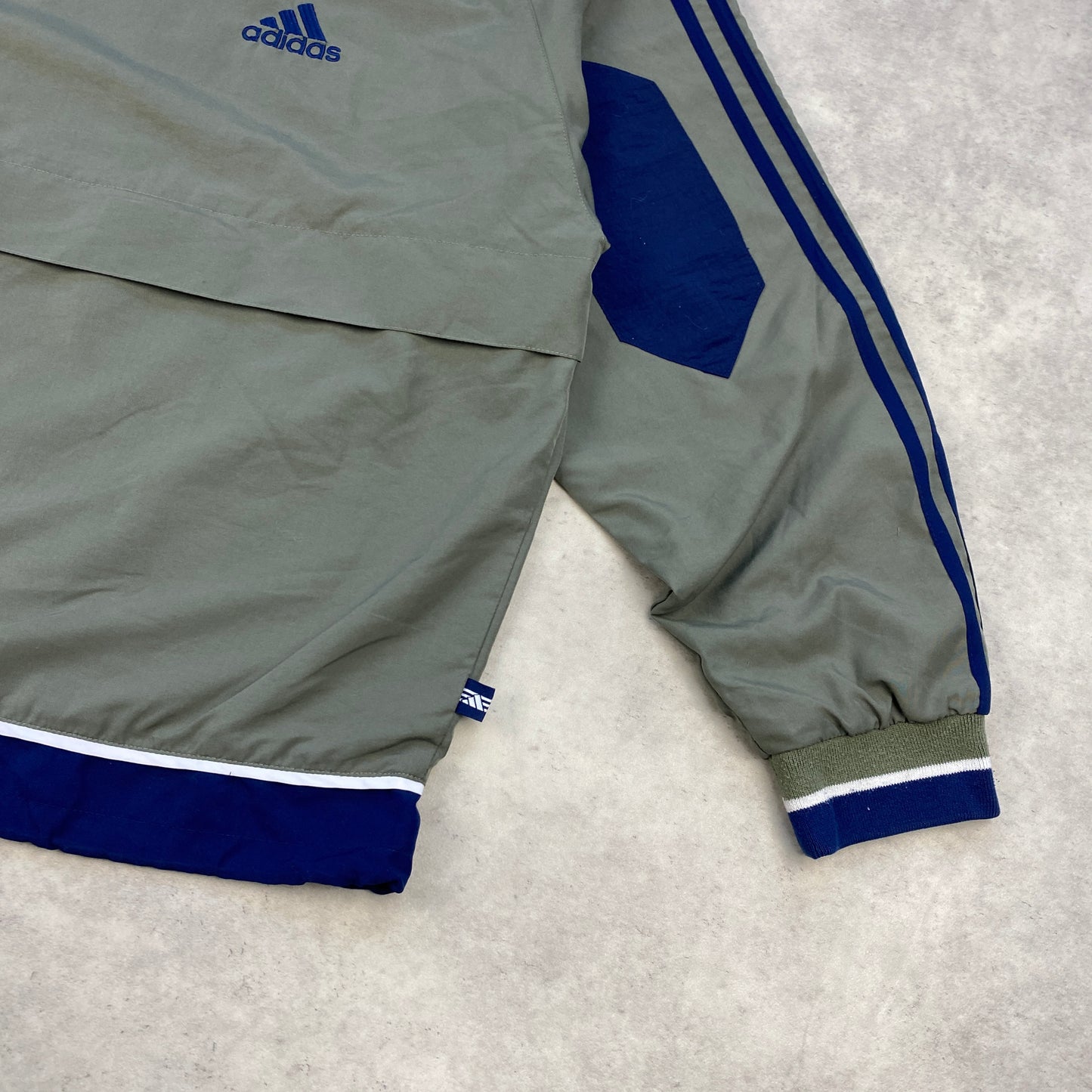 Adidas RARE v-neck windbreaker (S)