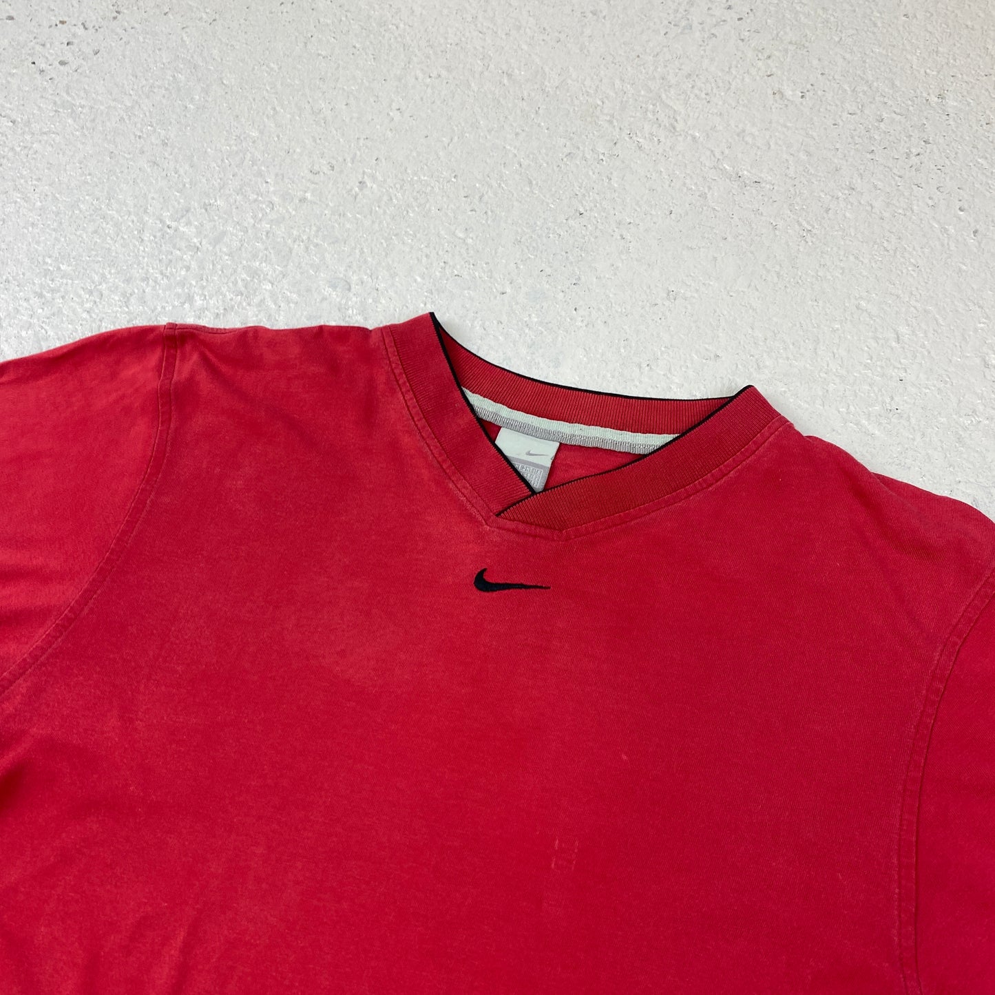Nike RARE center swoosh heavyweight tee (M)