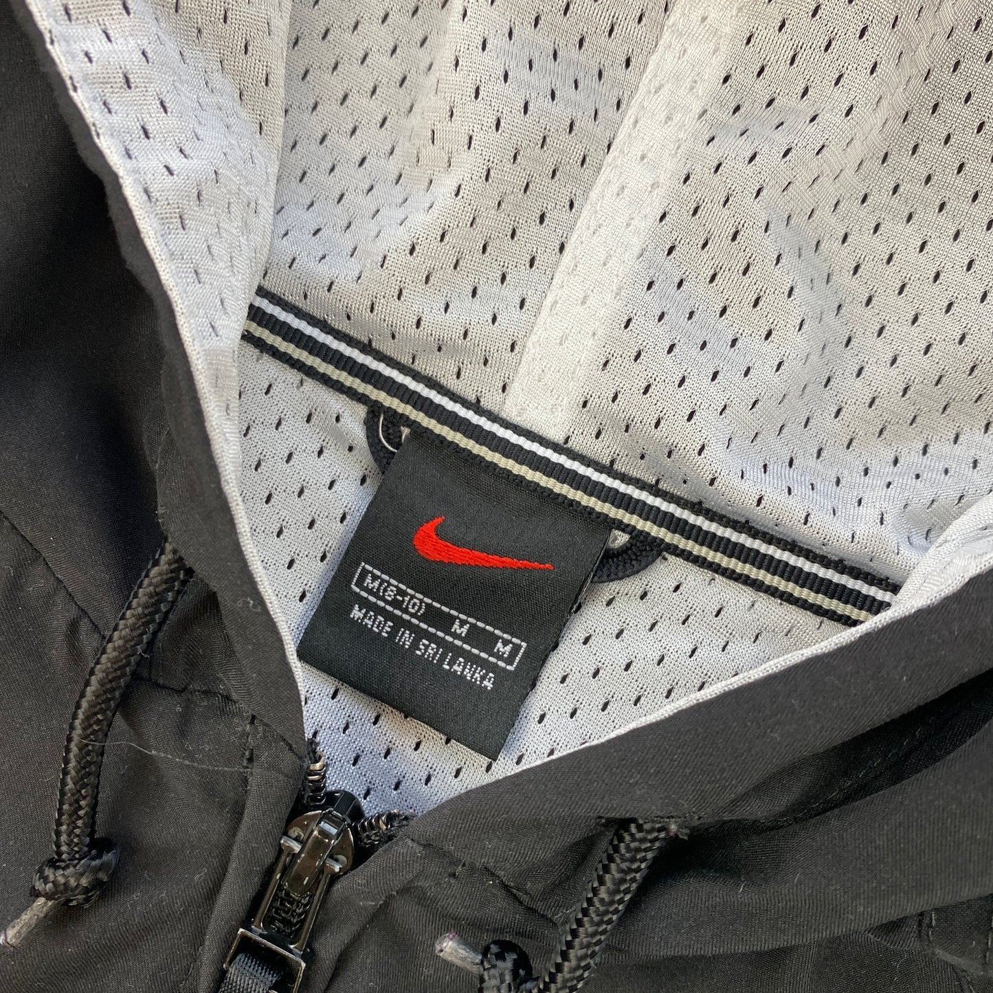 Nike RARE 1/4 zip windbreaker (M)