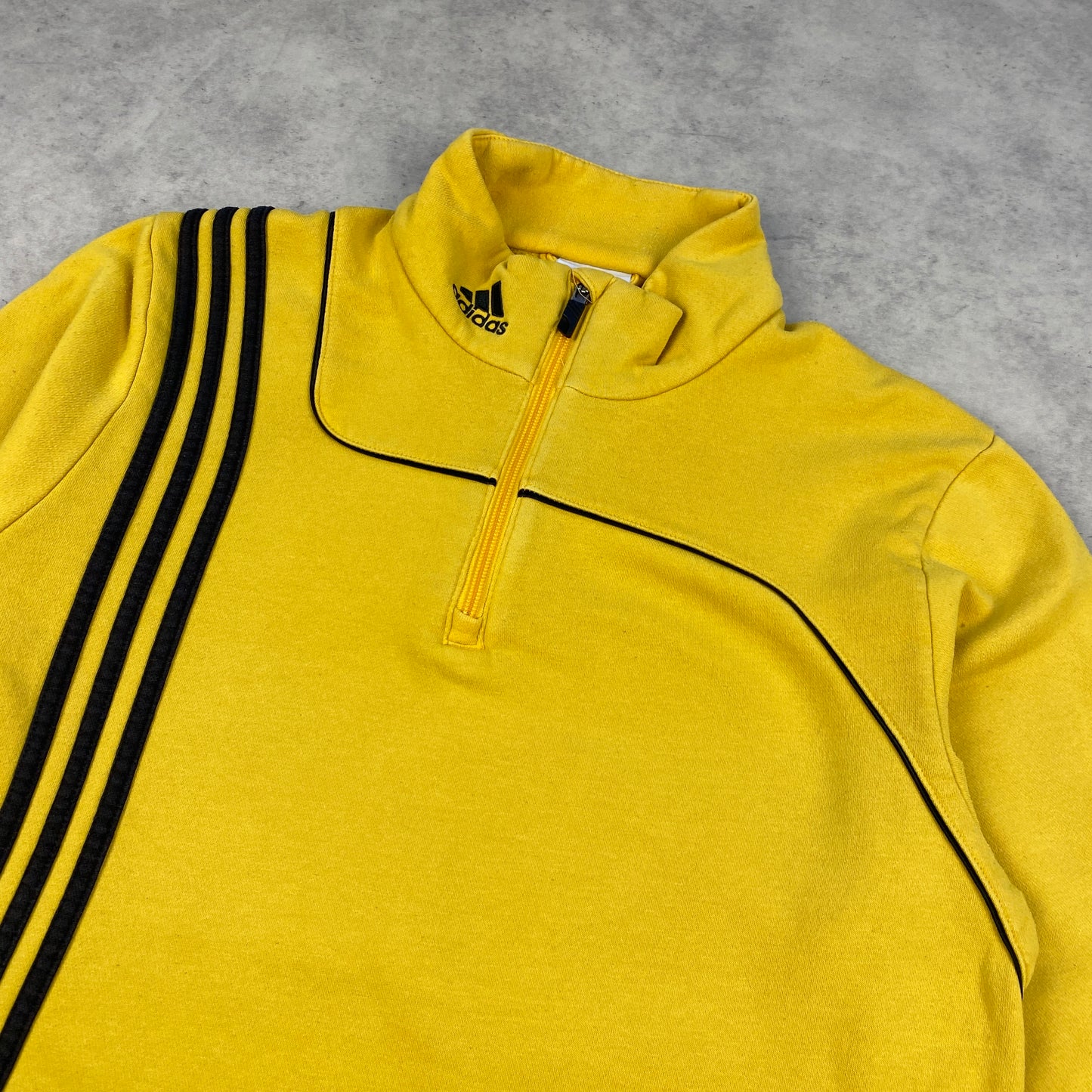Adidas 1/4 zip sweater (M)